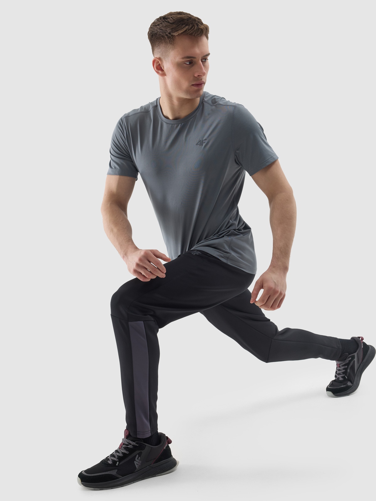 KOSZULKA 4F MĘSKA TRENINGOWA REGULAR SZYBKOSCHNĄCA - SZARA r. M Kod producenta 4FWSS24TFTSM598