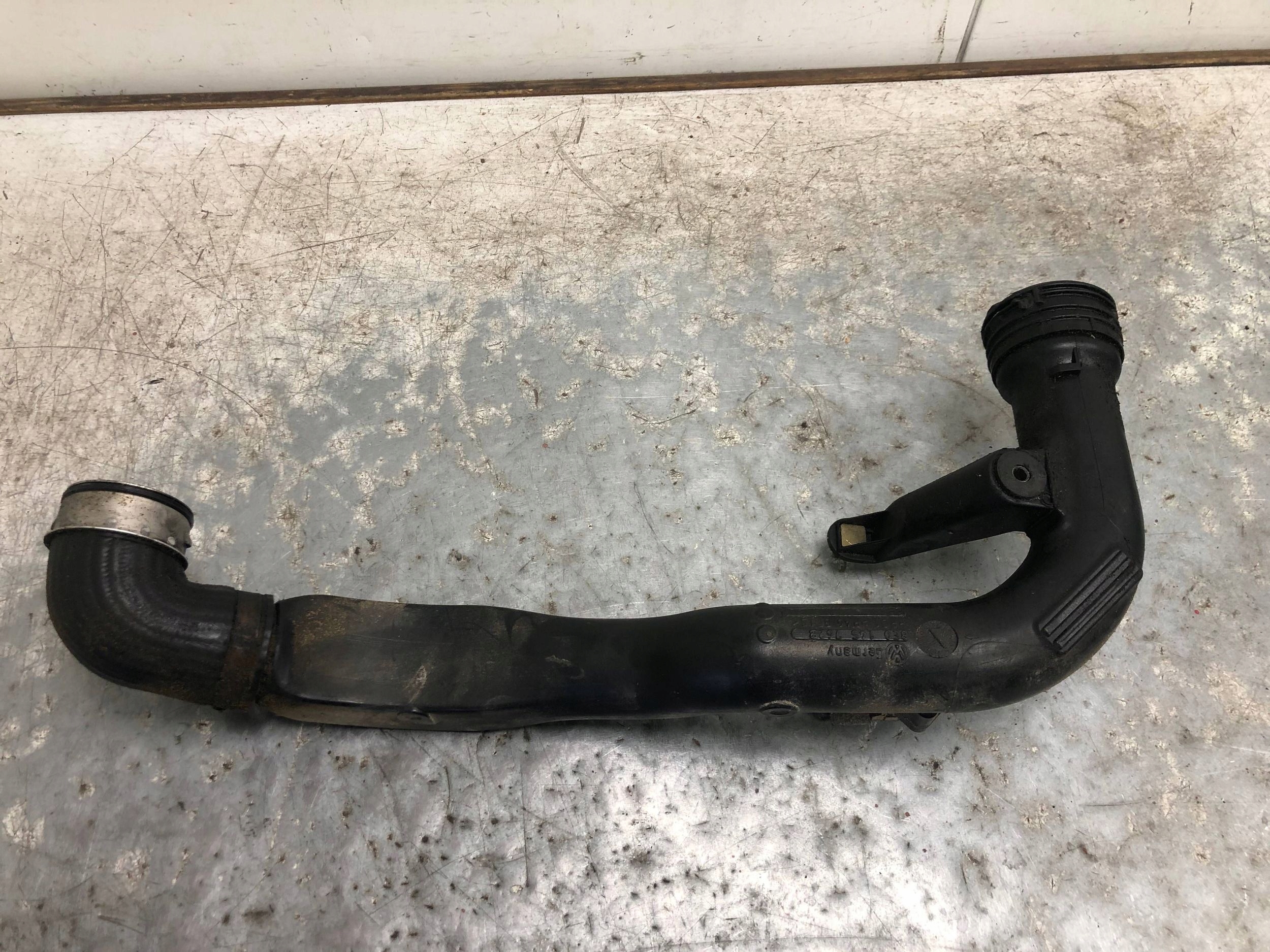 cijev prijenos interkulera VW PASSAT B5 8E0145762B 038906051C