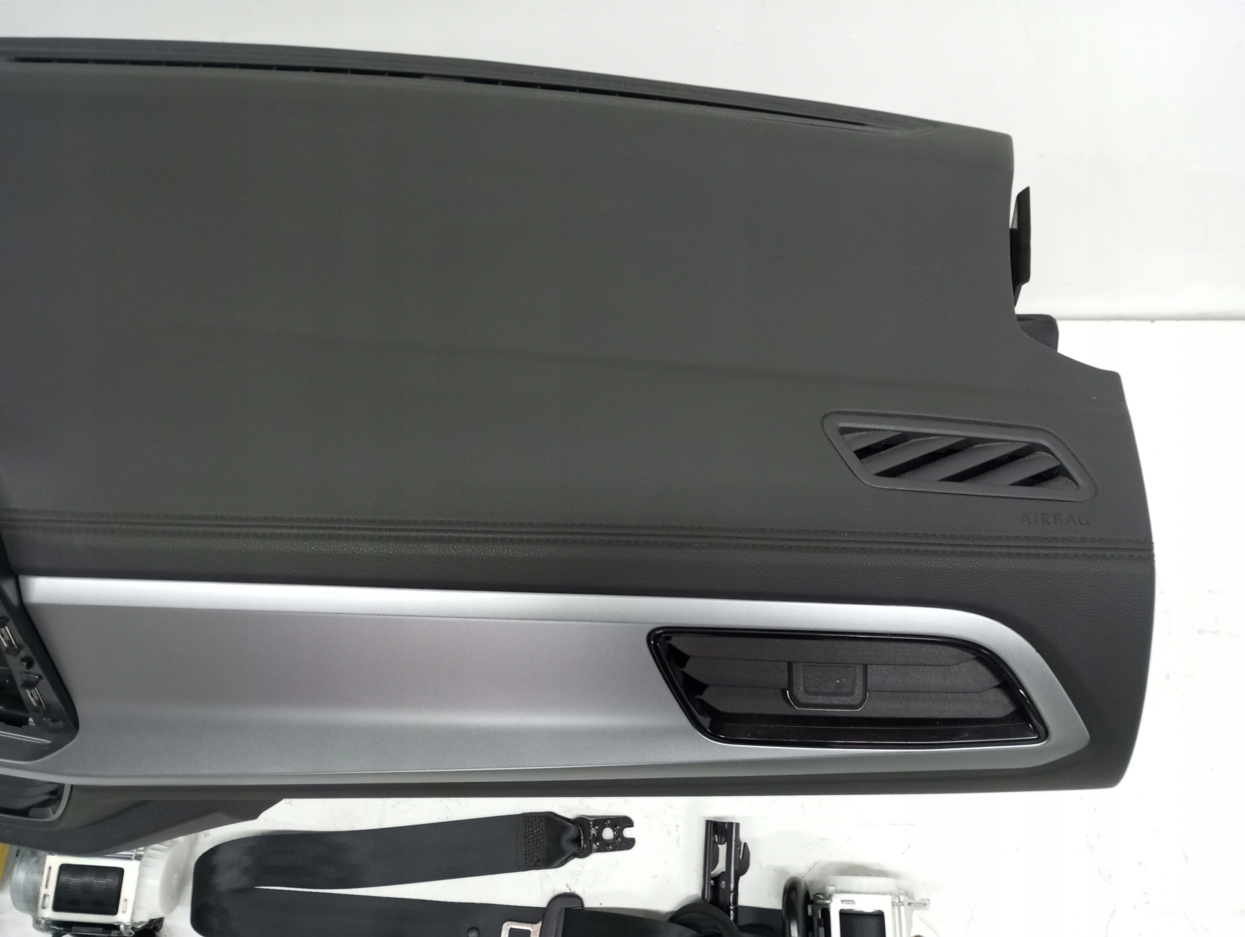 dashboard VW T ROC 2GA LIFT