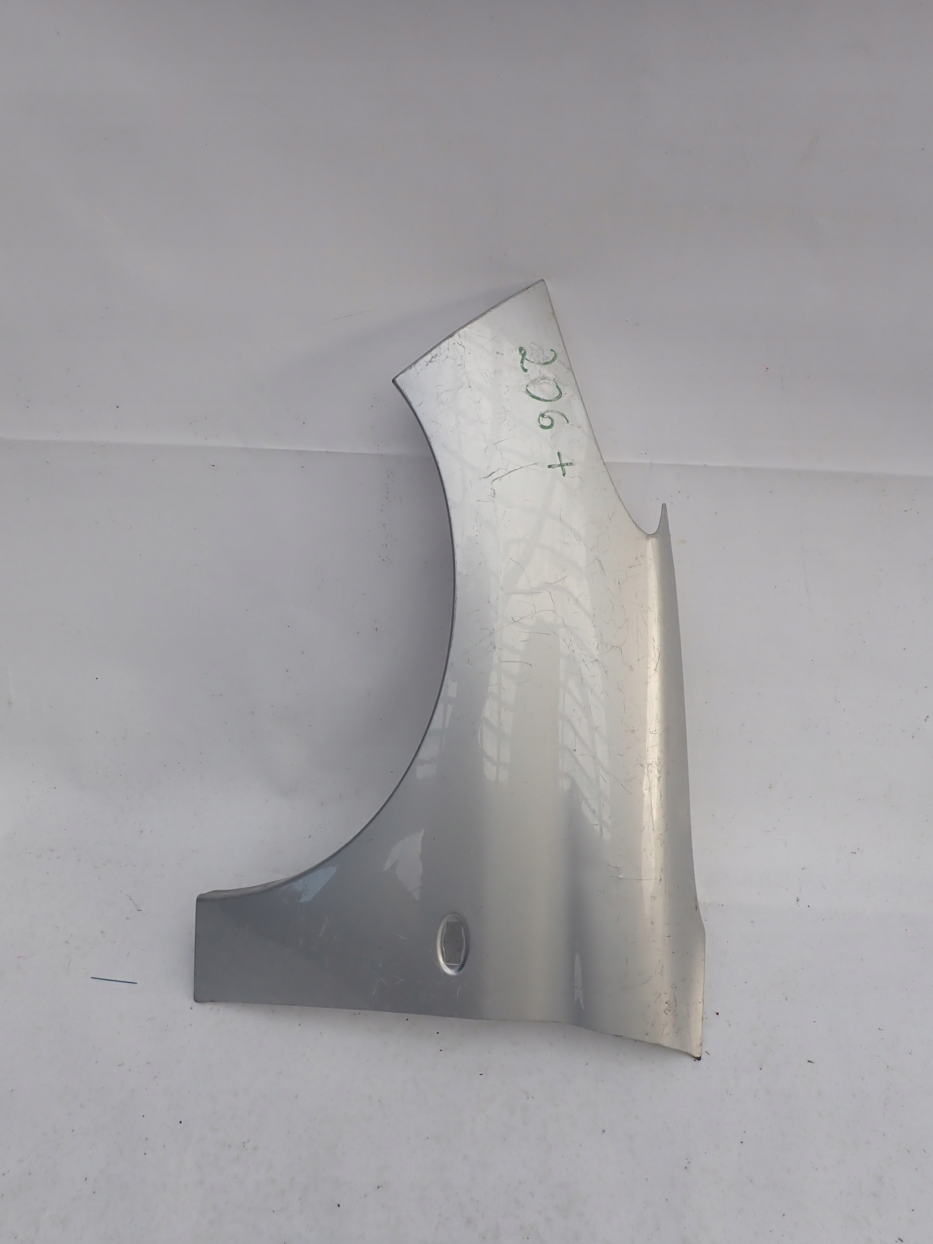 PEUGEOT 206 + plus 10- fender left front