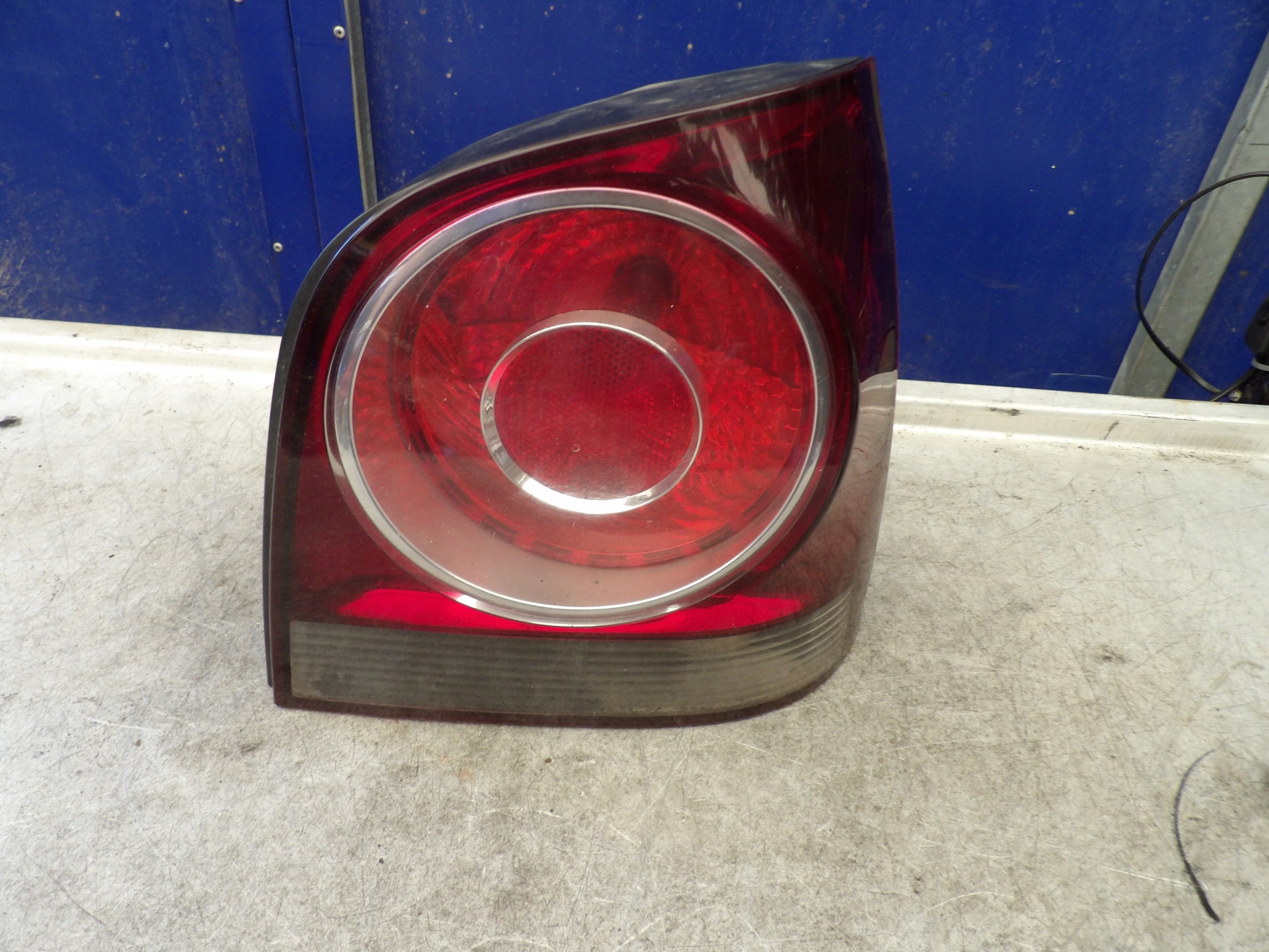 VW Polo 9N light rear right