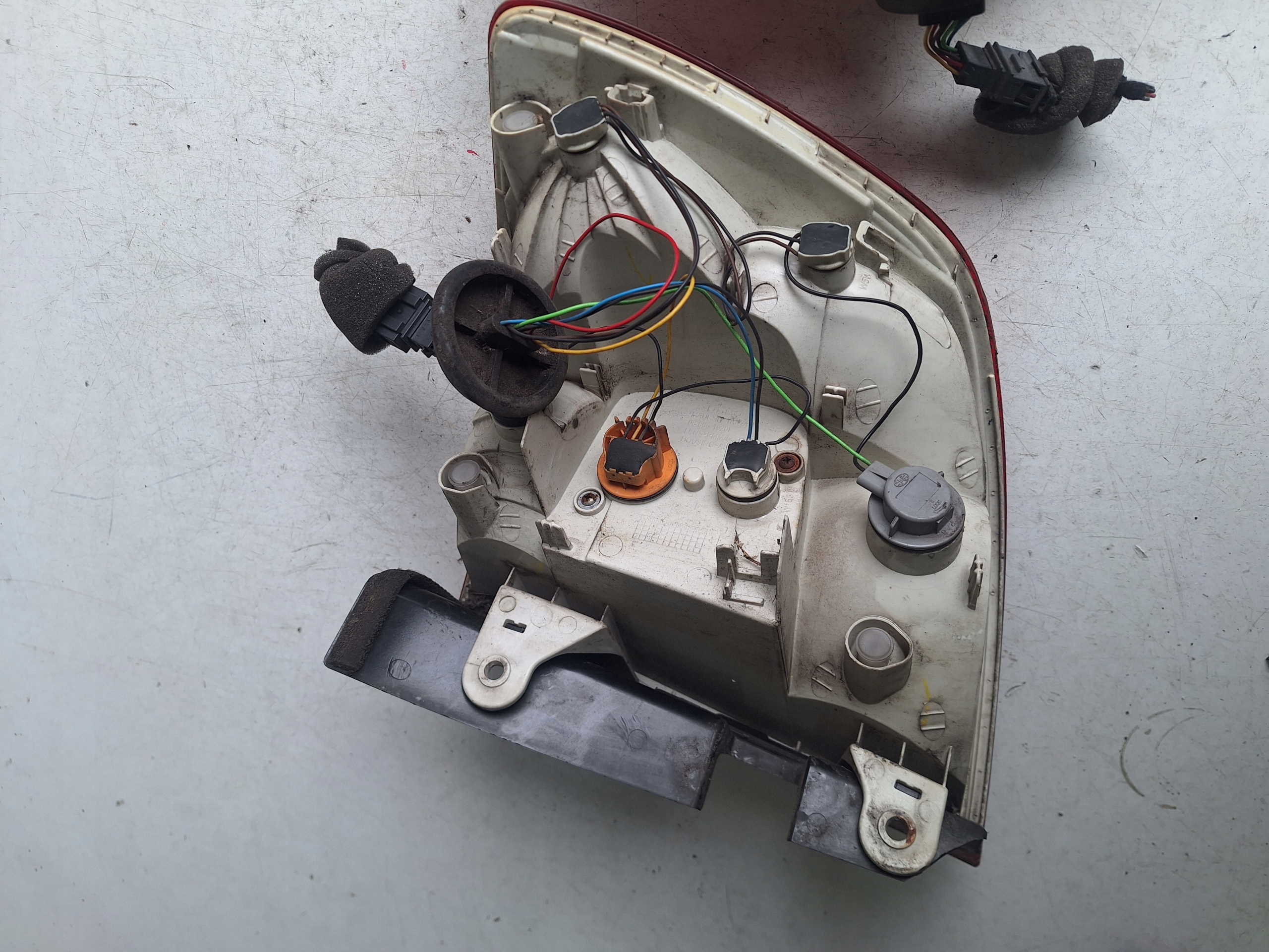 SKODA SUPERB II 3T0 08-13 light left rear part KOMBI