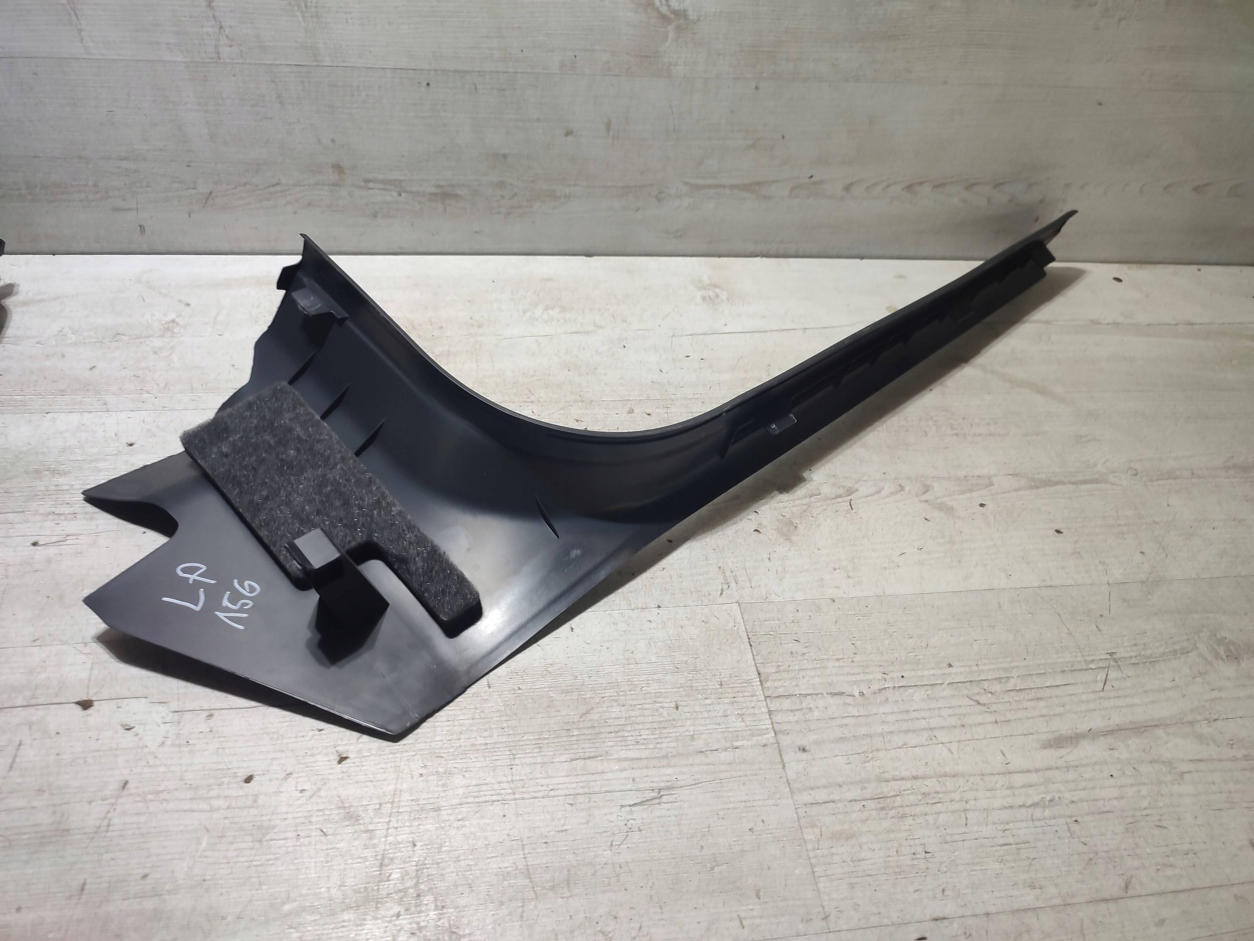 Mercedes-Benz GLA W156 2015 front left moulding threshold front