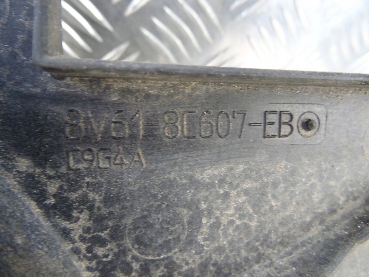 FORD FOCUS MK3 lüftergehäuse 8V61-8C607-EB 1.6 TDCI