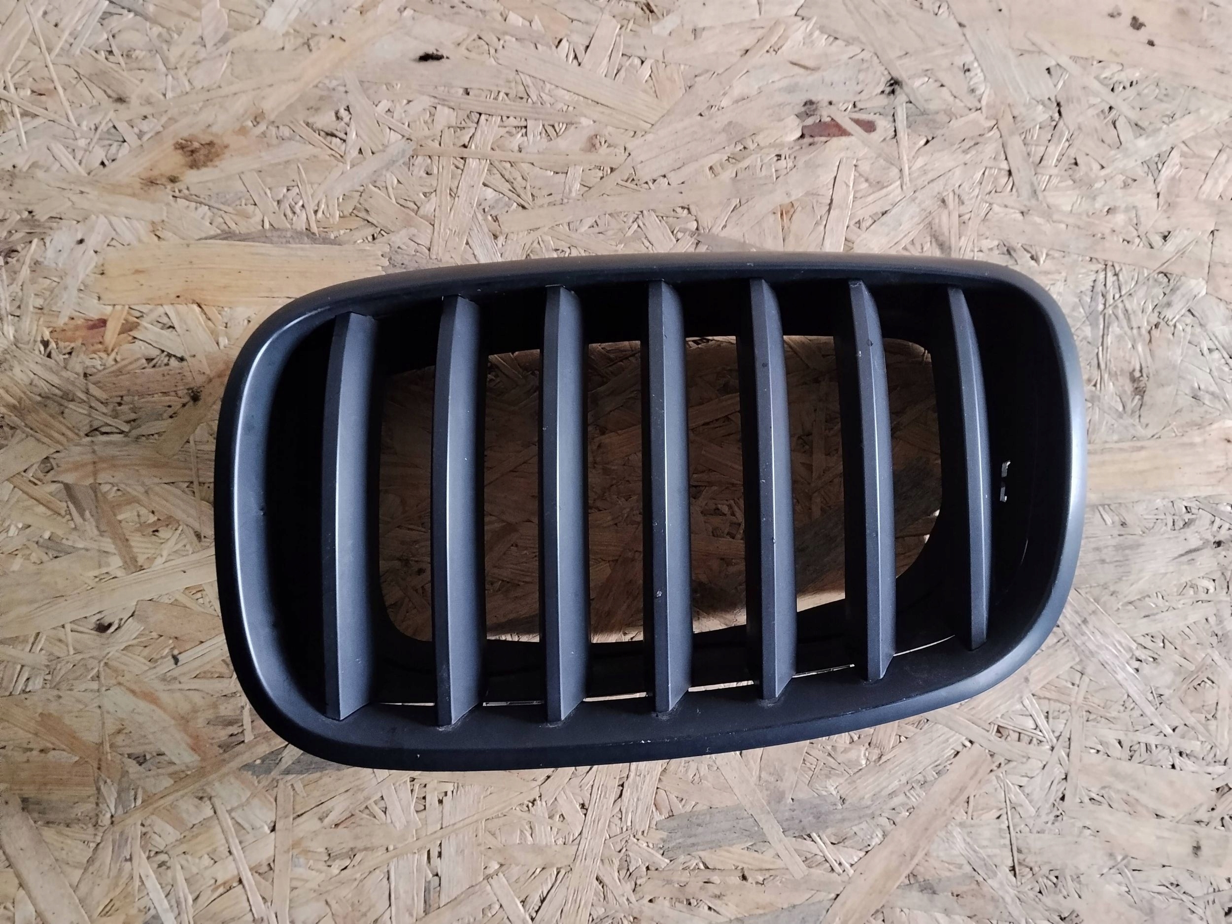 grill front left part BMW X6 E71 7171395