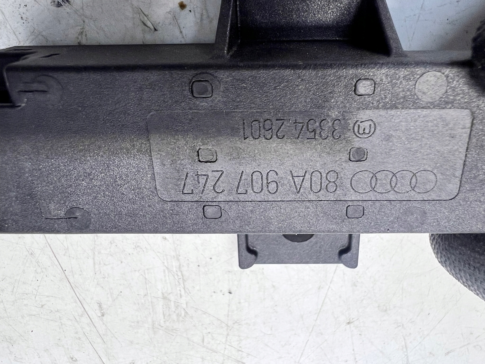 amplifier ANTENY KESSY VW AUDI Q5 FY 80A907247
