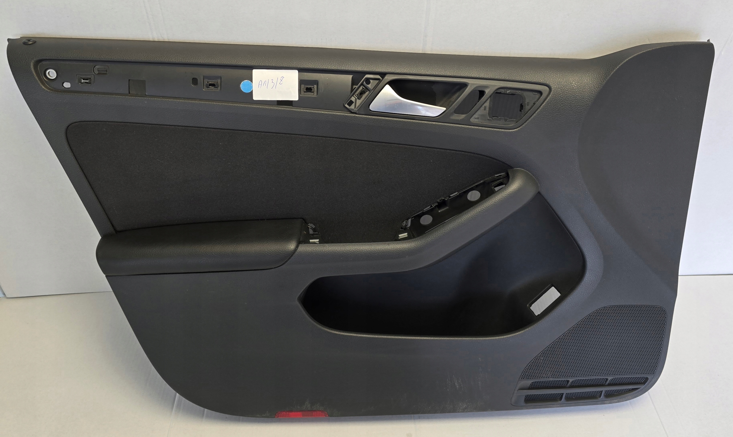 PC025 vw JETTA VI 5C дверные карты передний левый 5C7867011A