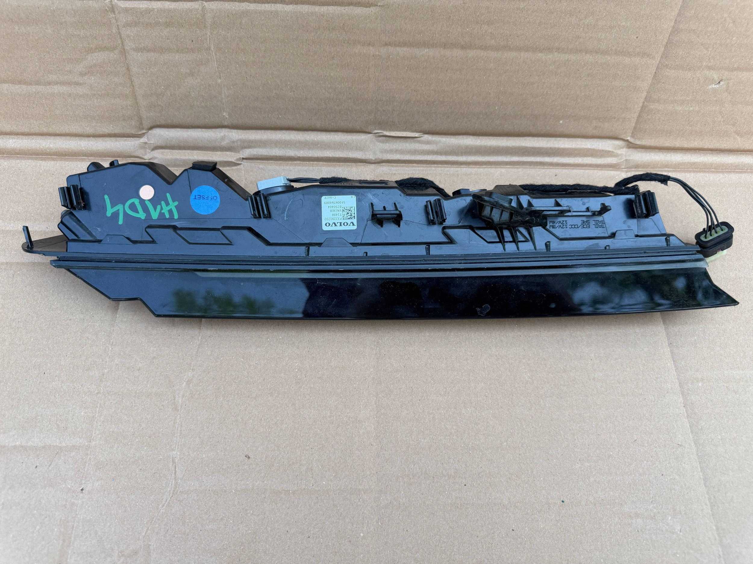 Volvo Ex90 Ex-90 24- LED light rear part upper to the bonnet left
