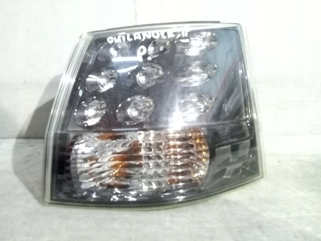 Mitsubishi Outlander II 2 light right rear part rear LED 220-87920