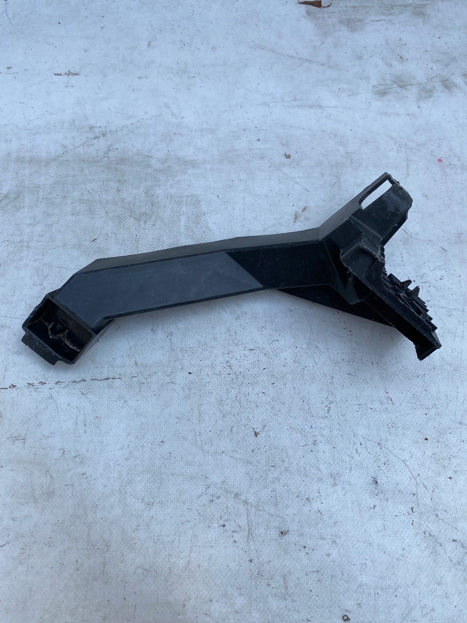 VW BEETLE 5C5 Support Support plaque Pare choc Droite Arrière 5C5807132A