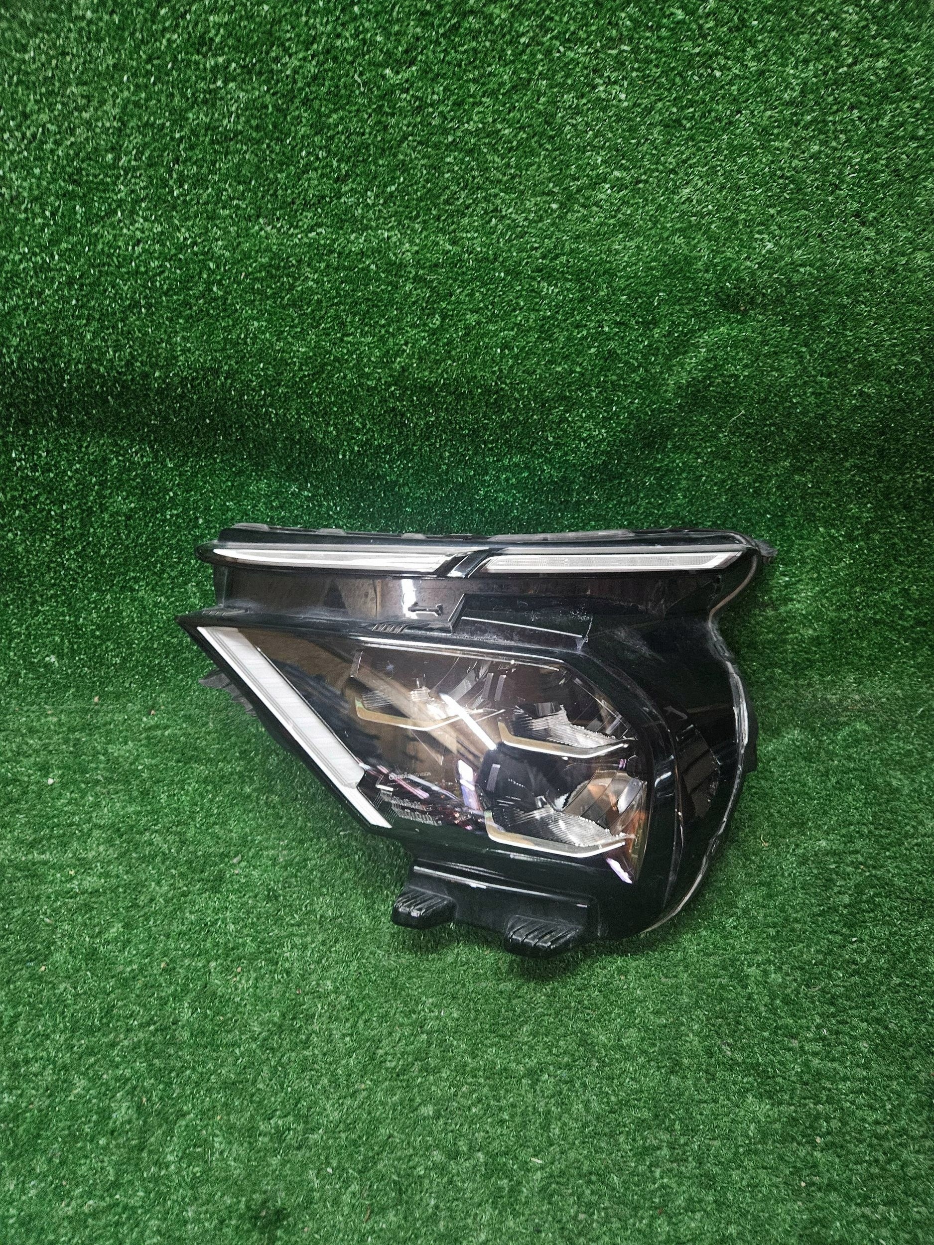 REFLEKTOR left front CITROEN C4 III LIFT 20- FULL LED NR.R1737