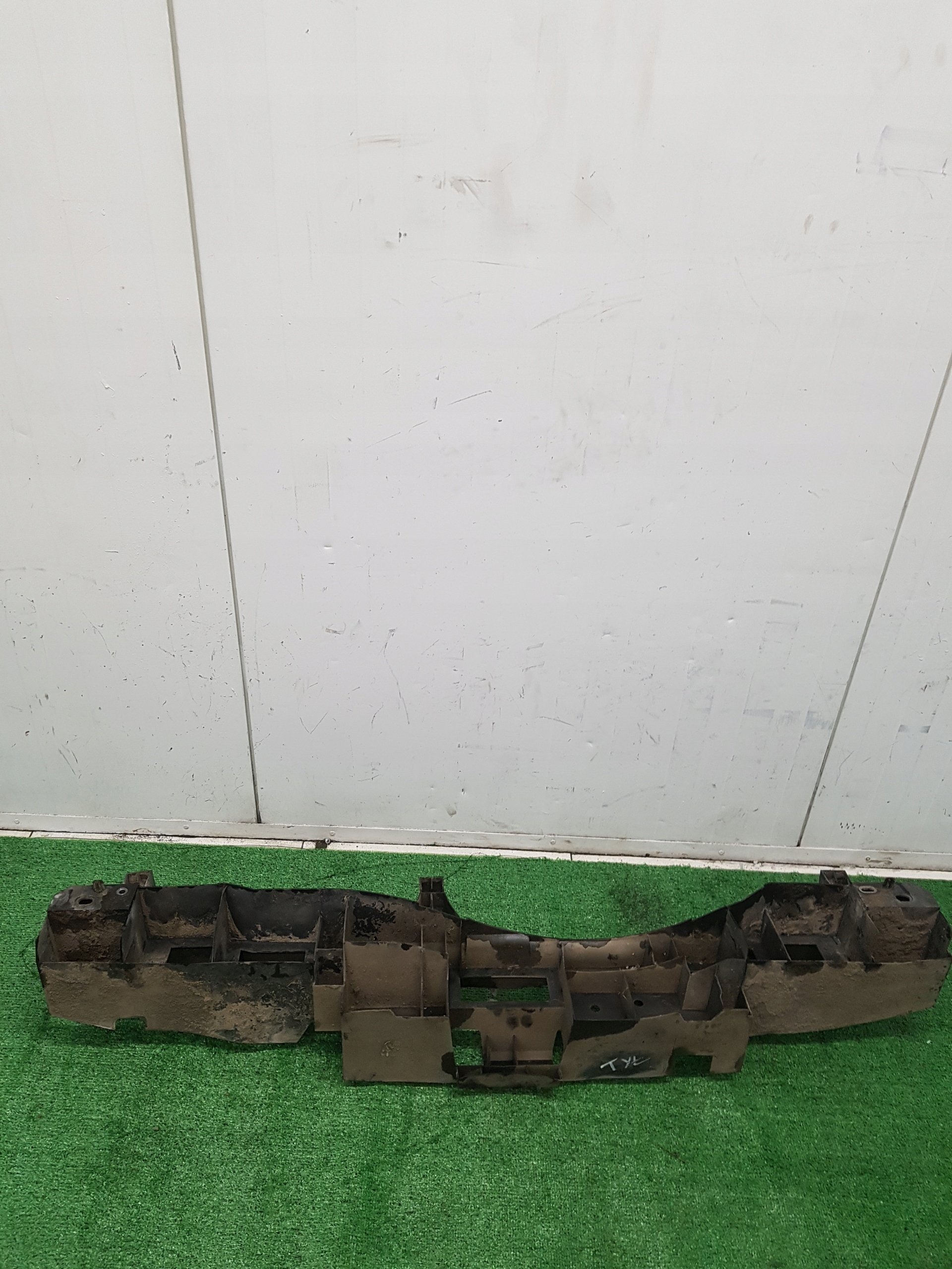 sider below bumper rear RENAULT TWINGO 2