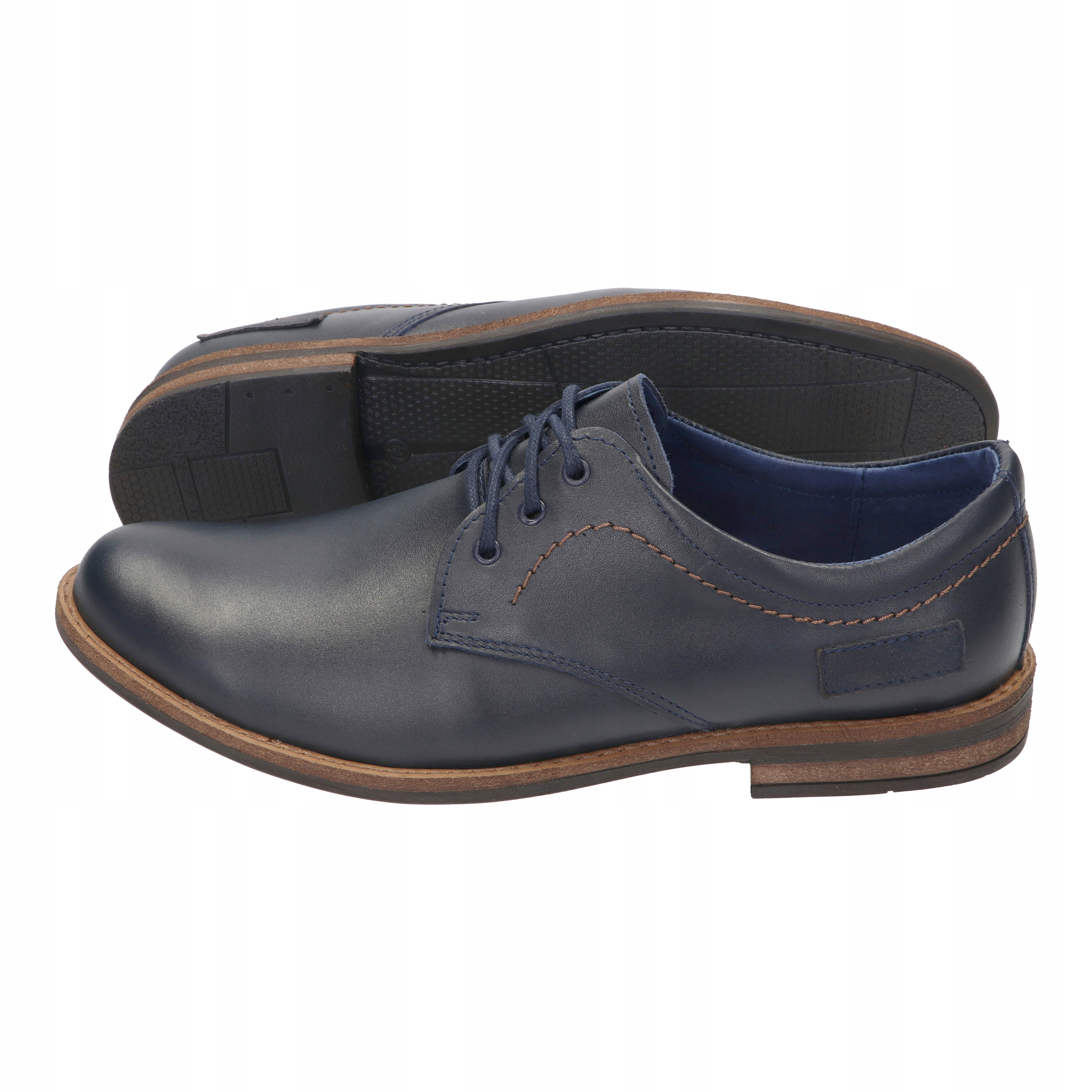 OBUWIE MĘSKIE SKÓRZANE CASUAL MEDARD R42 Model PÓŁBUT