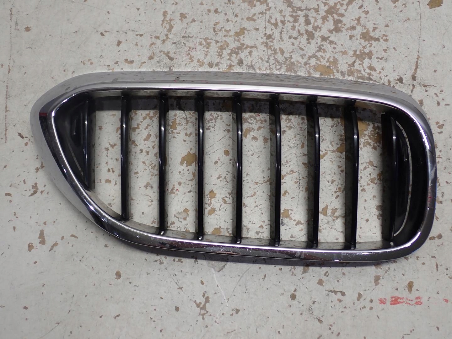 maska bubreg desna BMW 5 G30 G31 2018- 7390866