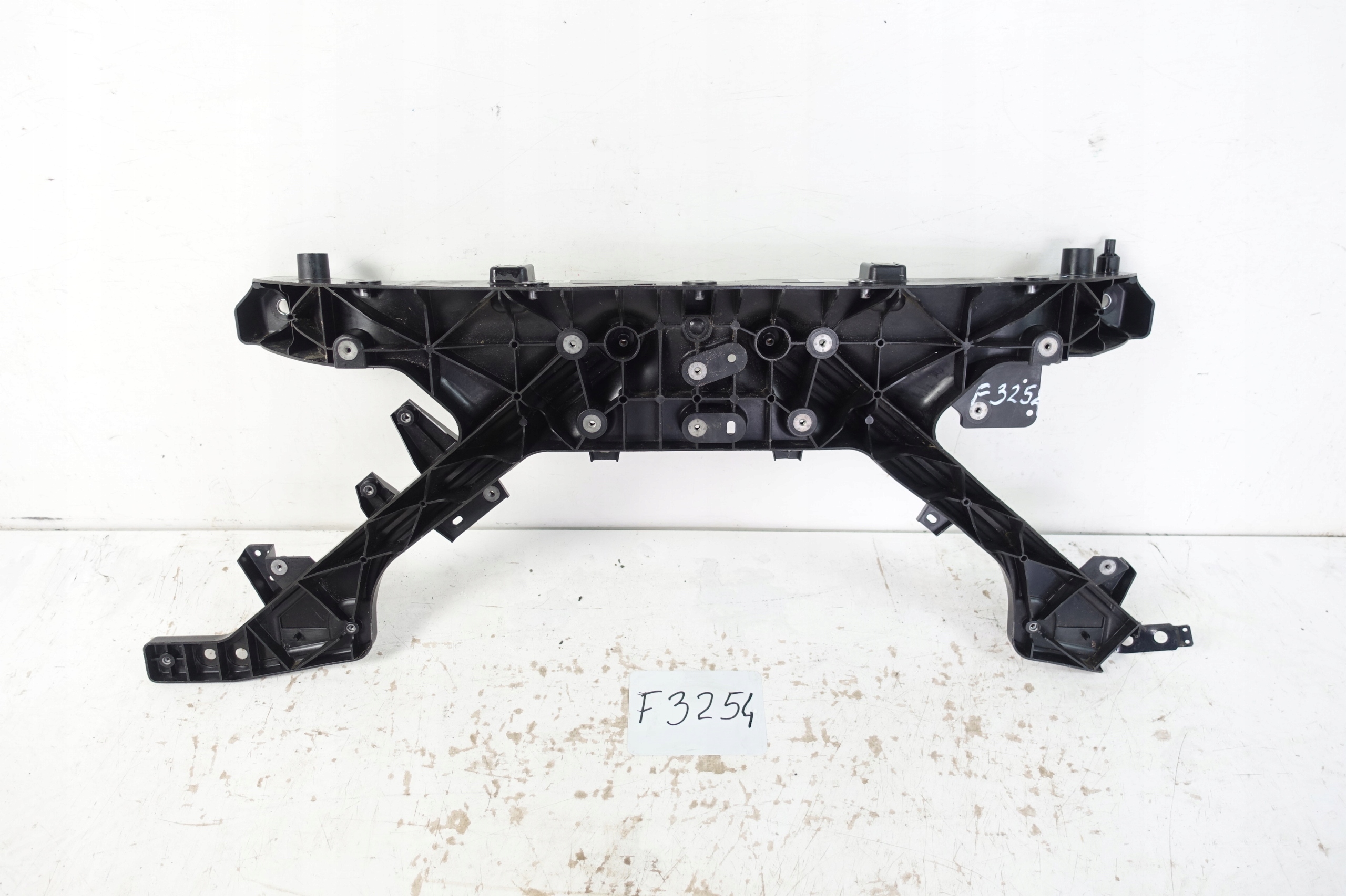 TESLA MODEL Y 2019- pillar iron support panel for radiators 1643524-00-A
