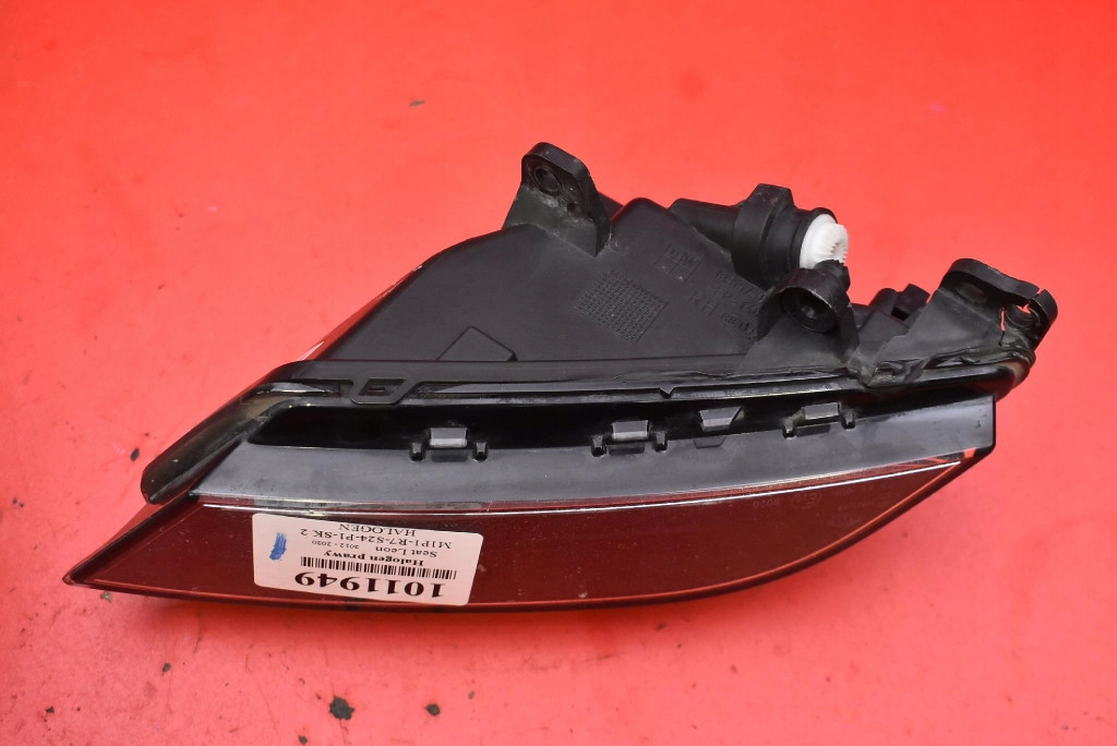 fog light right front front 6J9941702A SEAT LEON 3 III 12-20