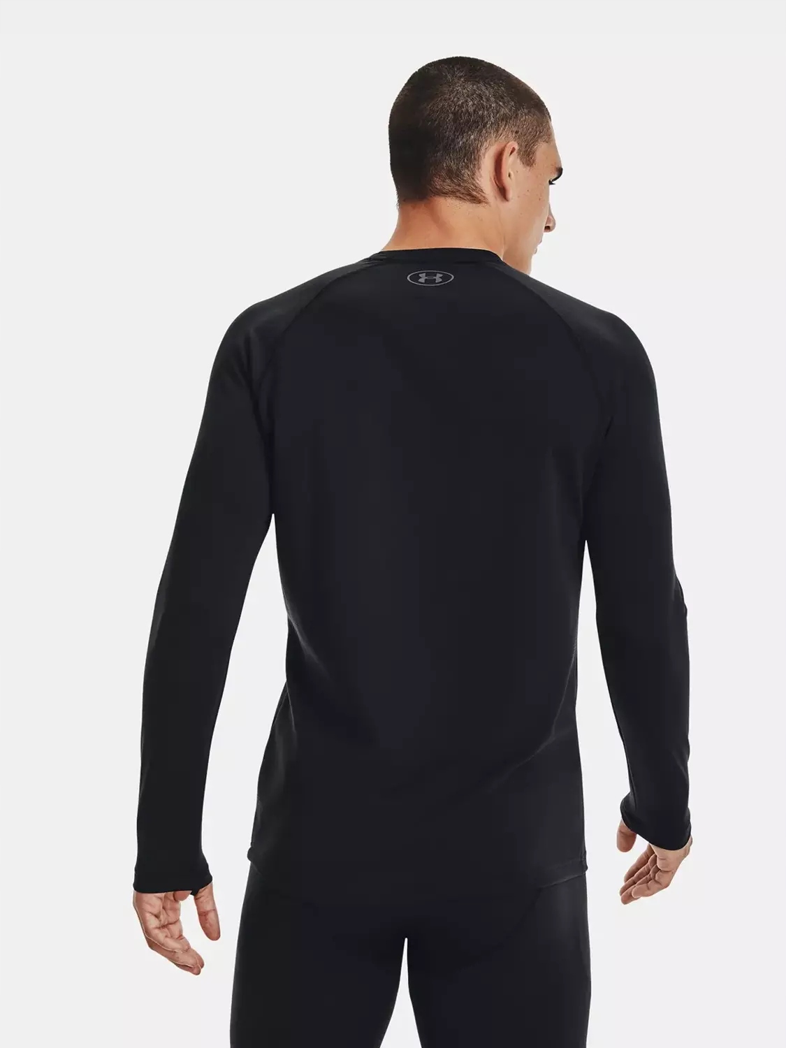 BIELIZNA TERMOAKTYWNA MĘSKA UNDER ARMOUR KOSZULKA NA ZIMĘ GÓRA 1343244-001 Rozmiar M