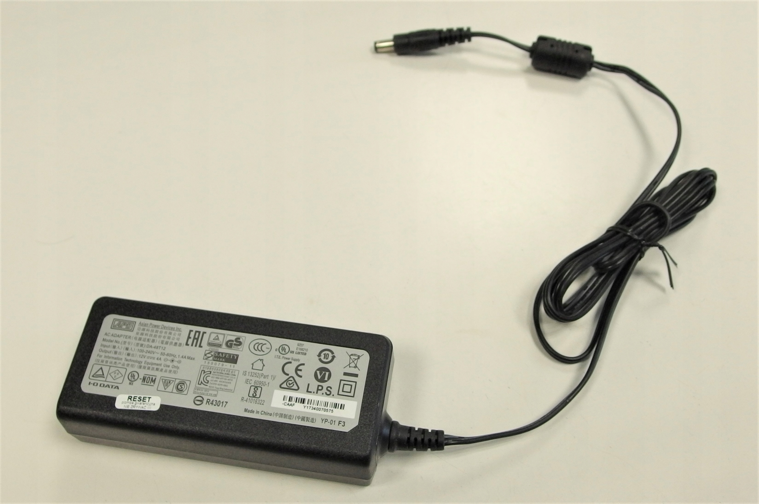 ORYGINALNY ZASILACZ APD DA-48T12 12V-4A FV