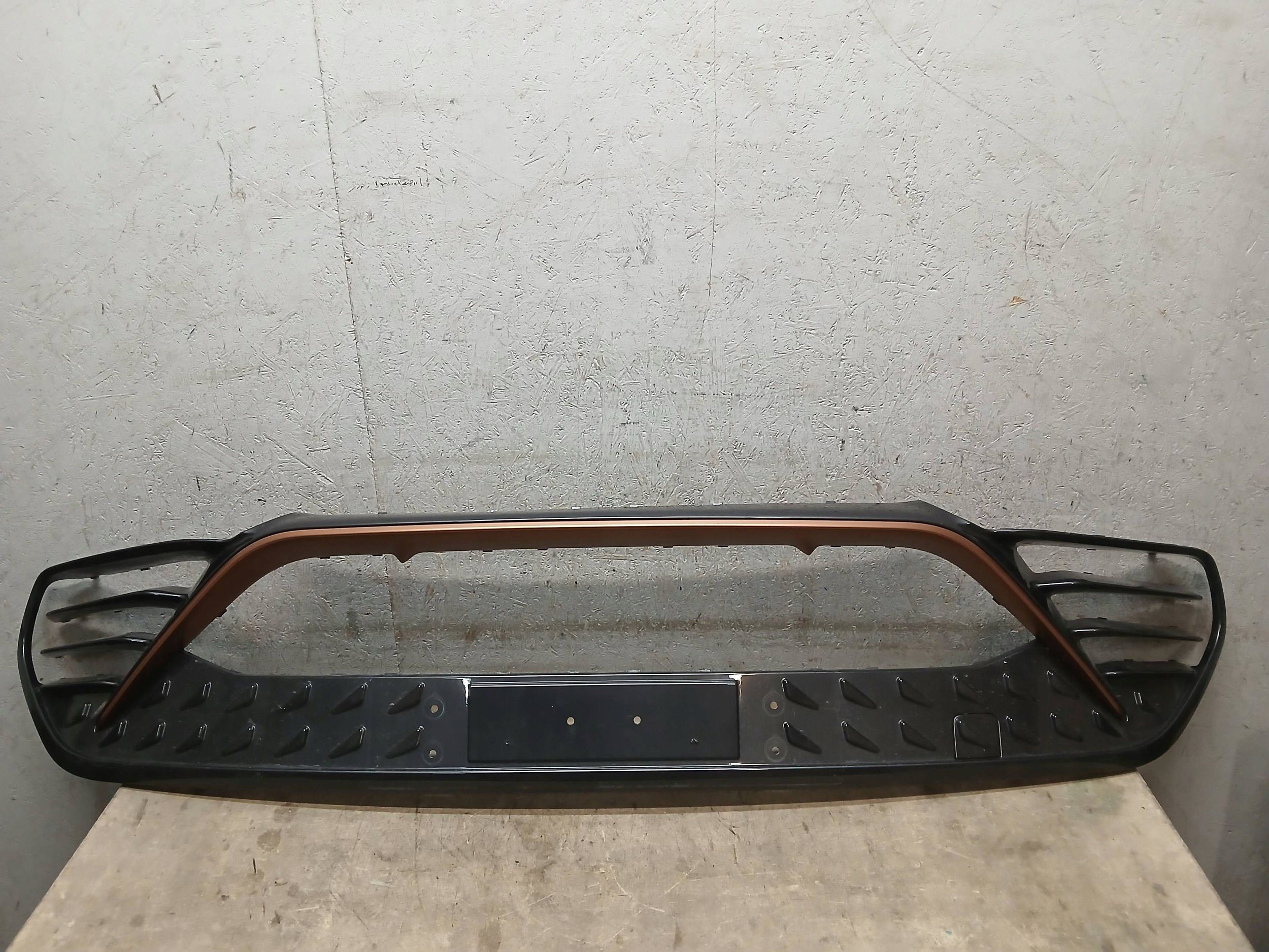 bumper front grid central CUPRA BORN 10E805903C
