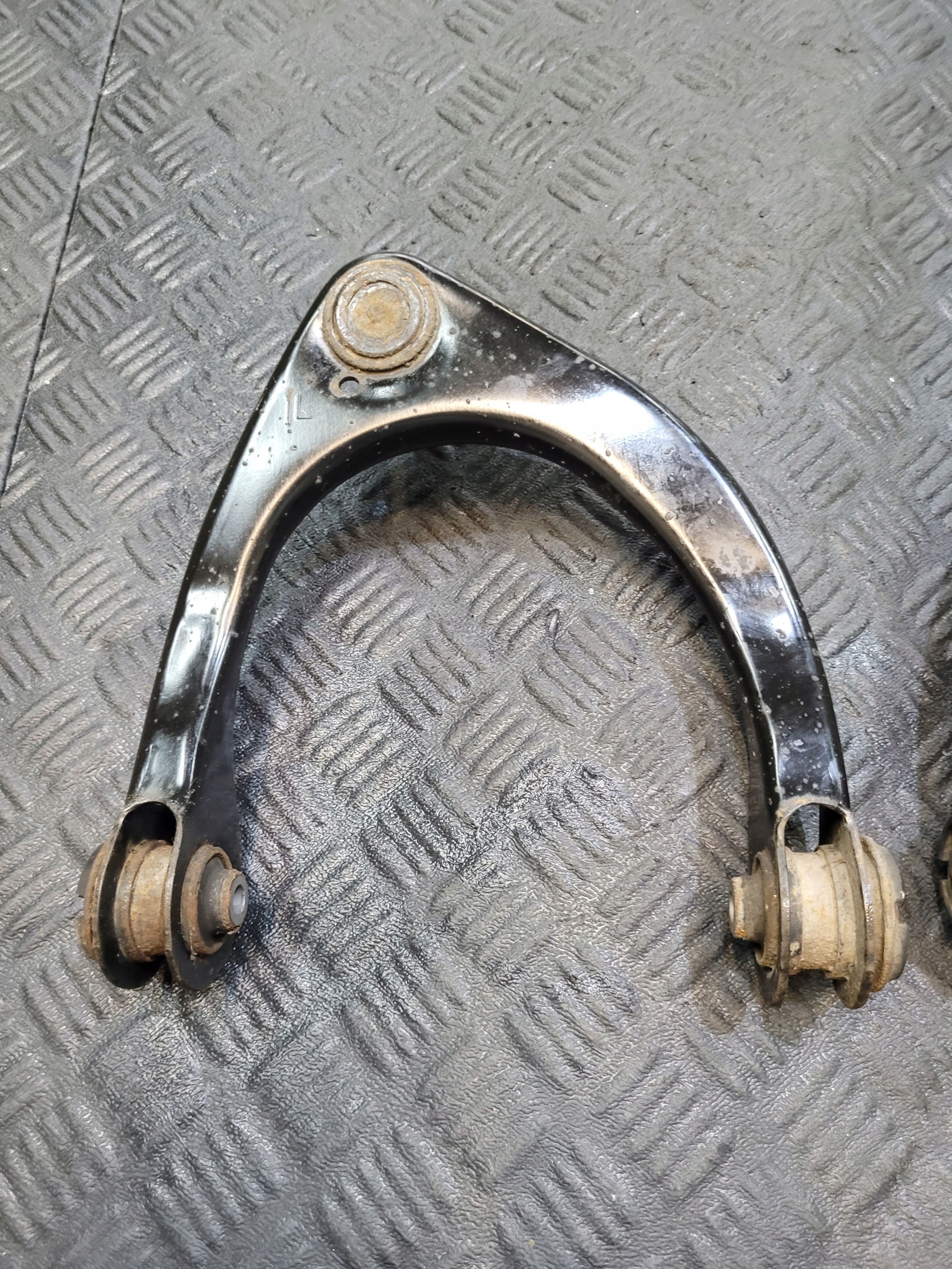arm front front upper left LEXUS IS 3 III 300 H IS300H XE30