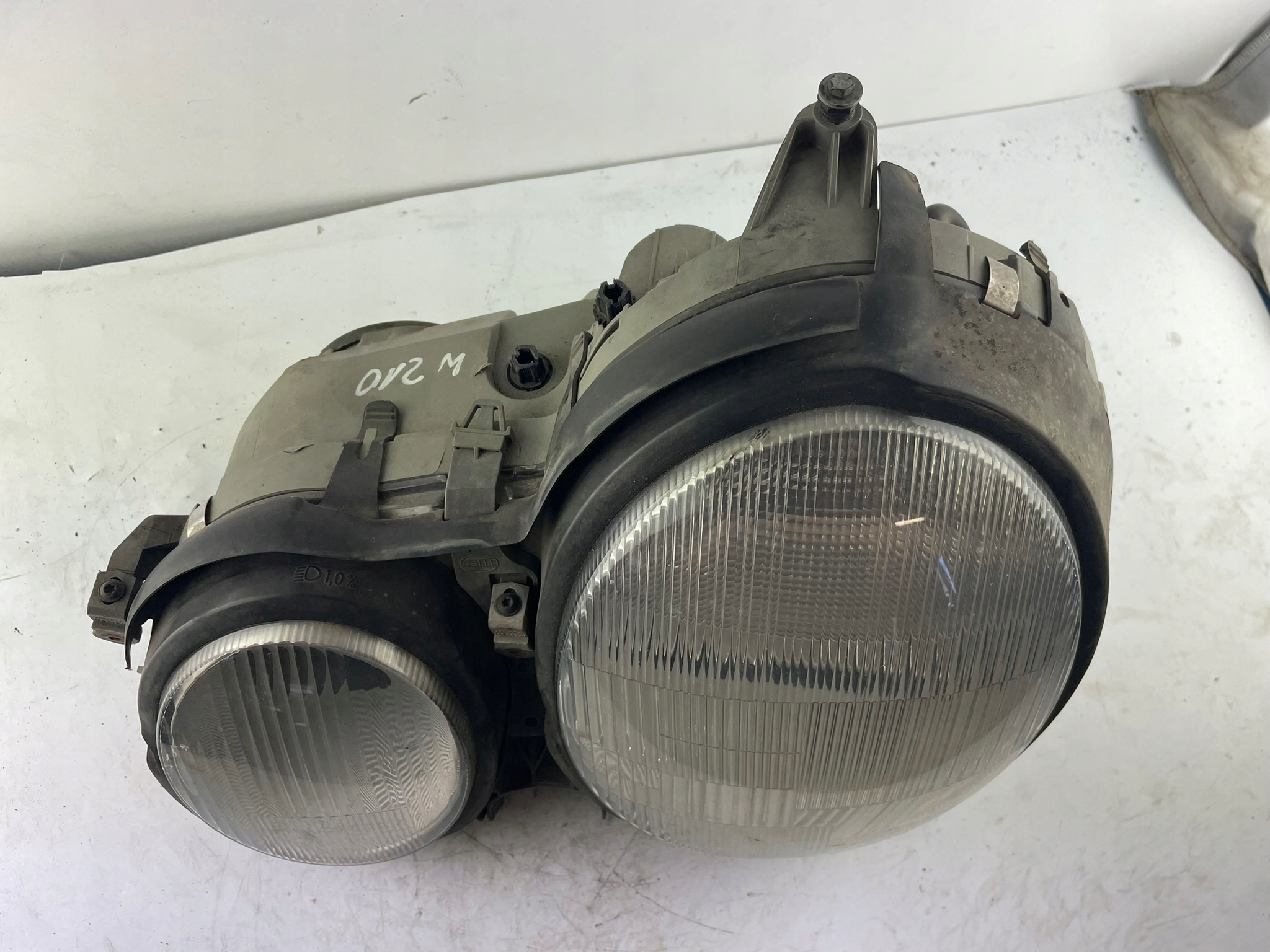 Reflektor left 2108200361 Mercedes-Benz class E W210 EU