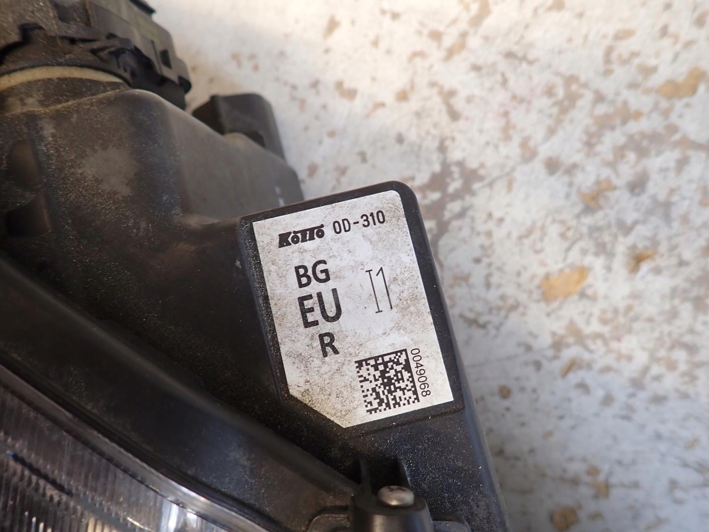 light front front right TOYOTA YARIS CROSS 2020- FULL LED 0049068