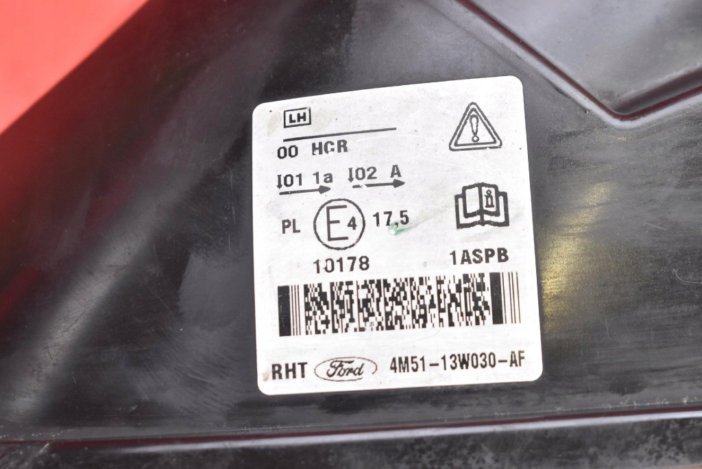REFLEKTOR left light front EU 4M51-13W030-AF FORD FOCUS MK2 04-08