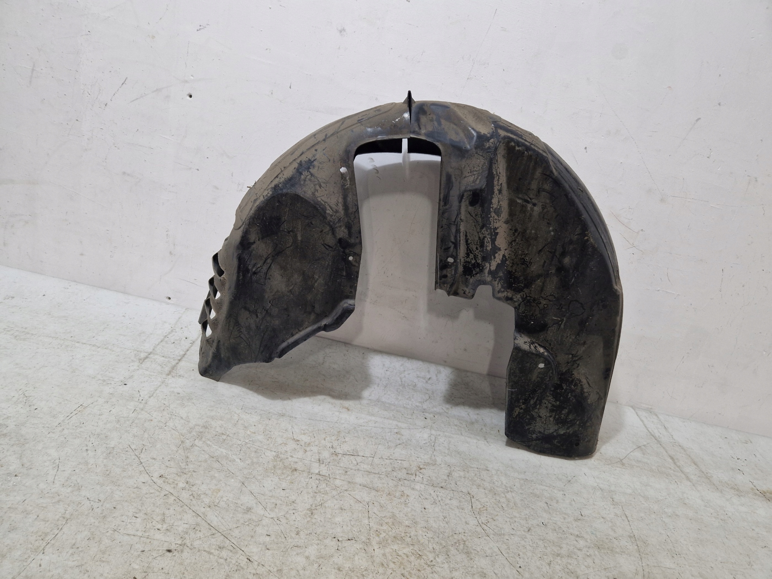 DODGE CHARGER 2015- mudguard left rear part original 68205939AE