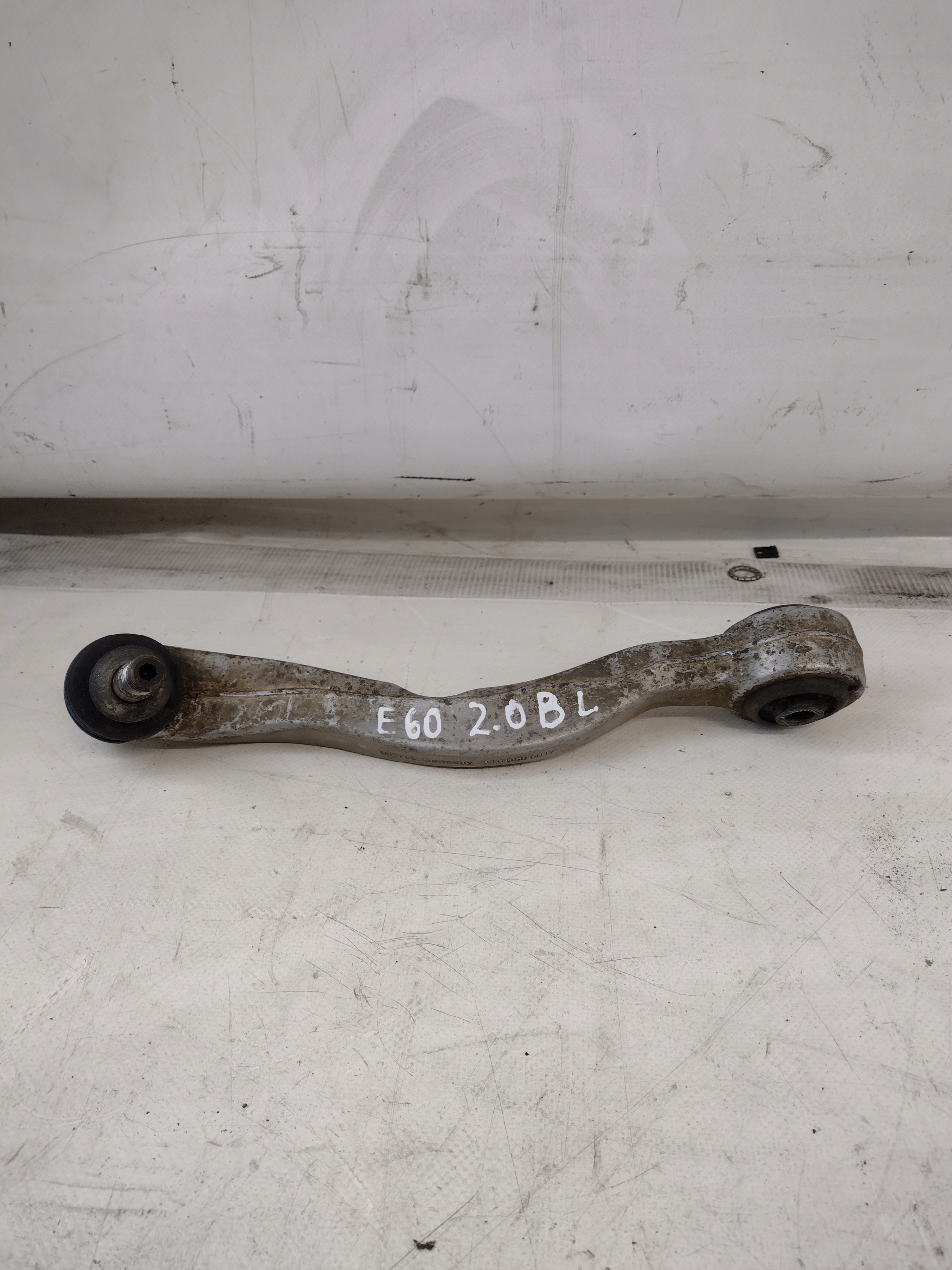 Querlenker links vorne unterer BMW E60 3160500017 MEYLE
