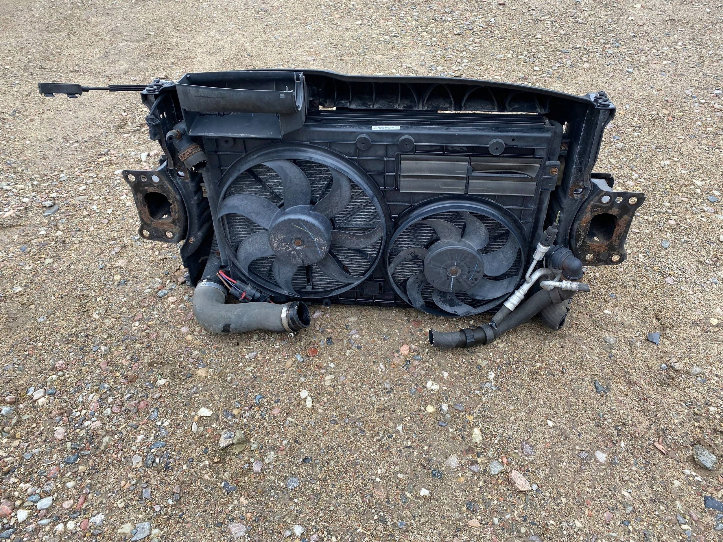VW GOLF VI KOMBI 2.0 TDI complete support panel for radiators sider CHLODNCE pillar