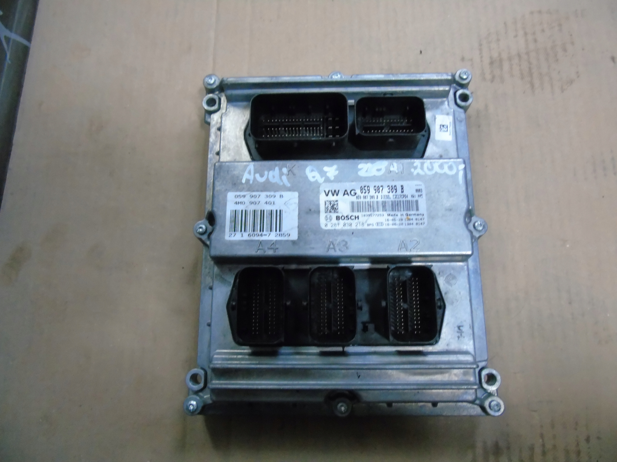 IDEALNY control unit of the engine ECU AUDI Q7 A8 A6 A7 1