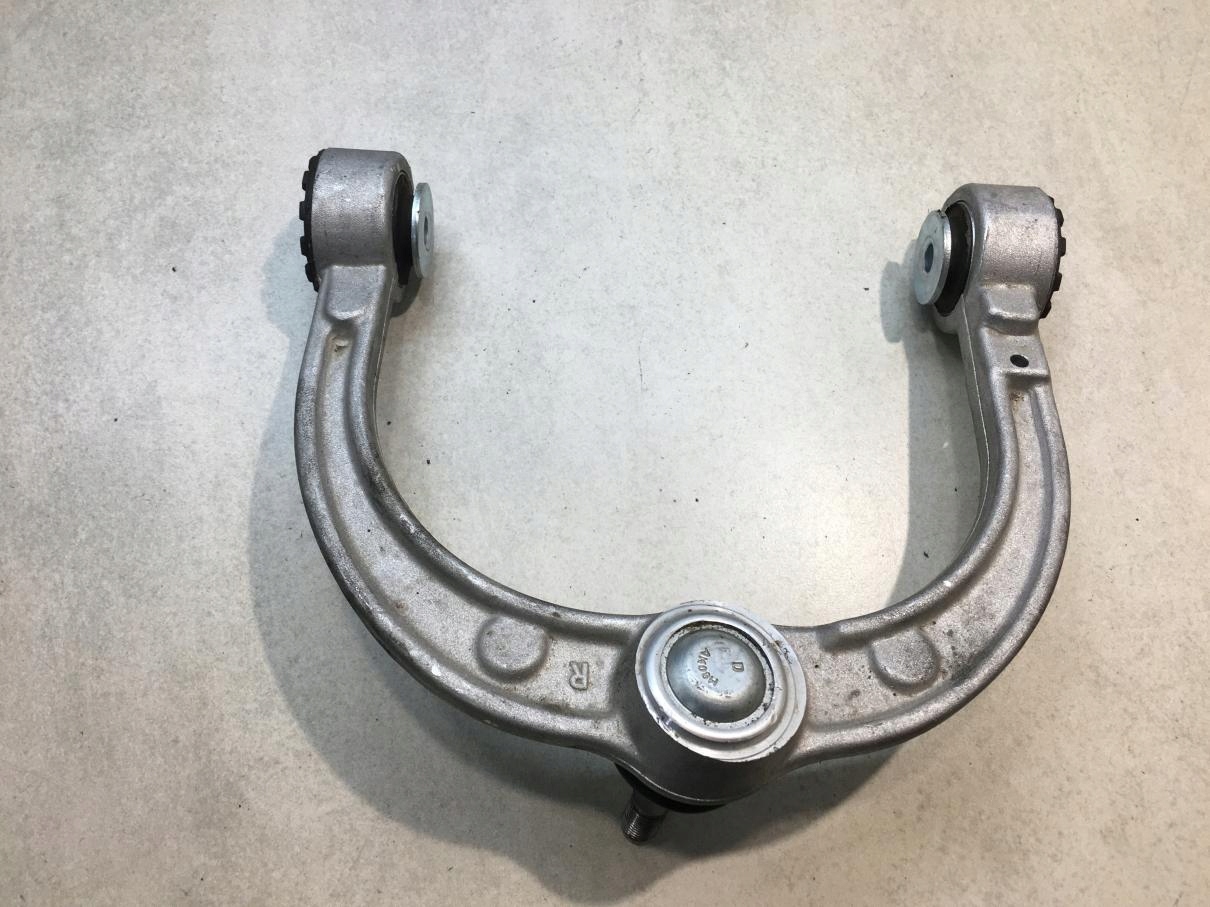 arm right front upper MERCEDES W251 3.0 CDI V6