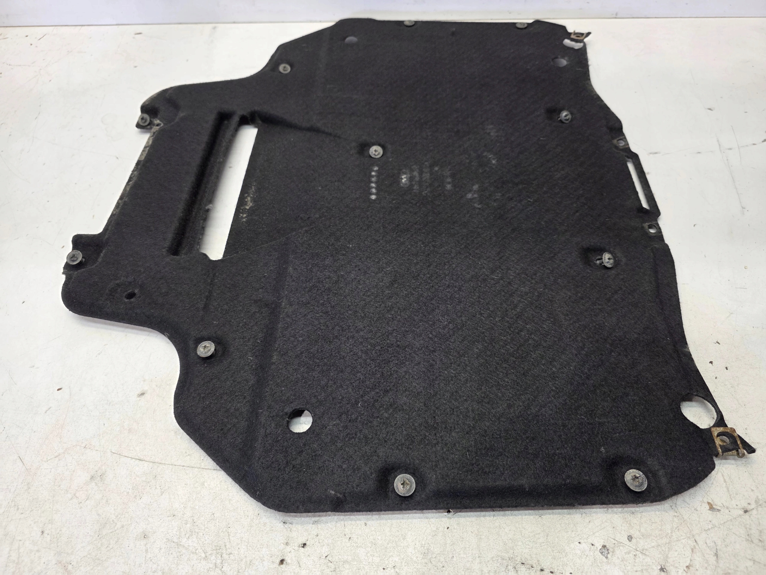Blende Abdeckung abdeckung unter Getriebe AUDI Q7 4M Original 4M0825236Q 1/26