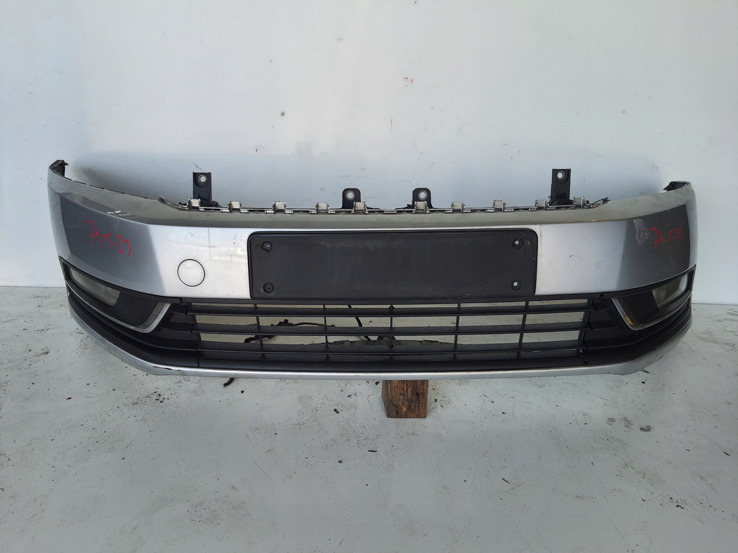 VOLKSWAGEN PASSAT B7 10-14 bumper