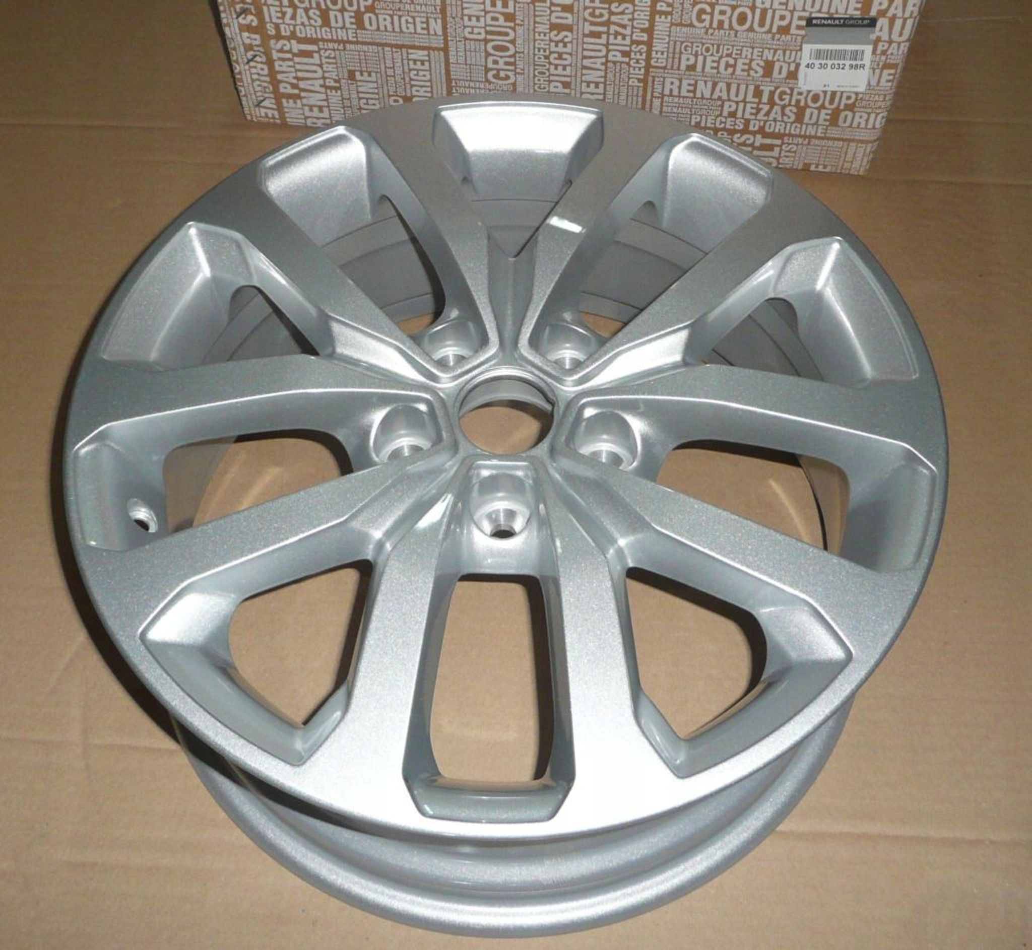 Hliníkový Ráfik R Kadjar 17 Palcov 403003298R