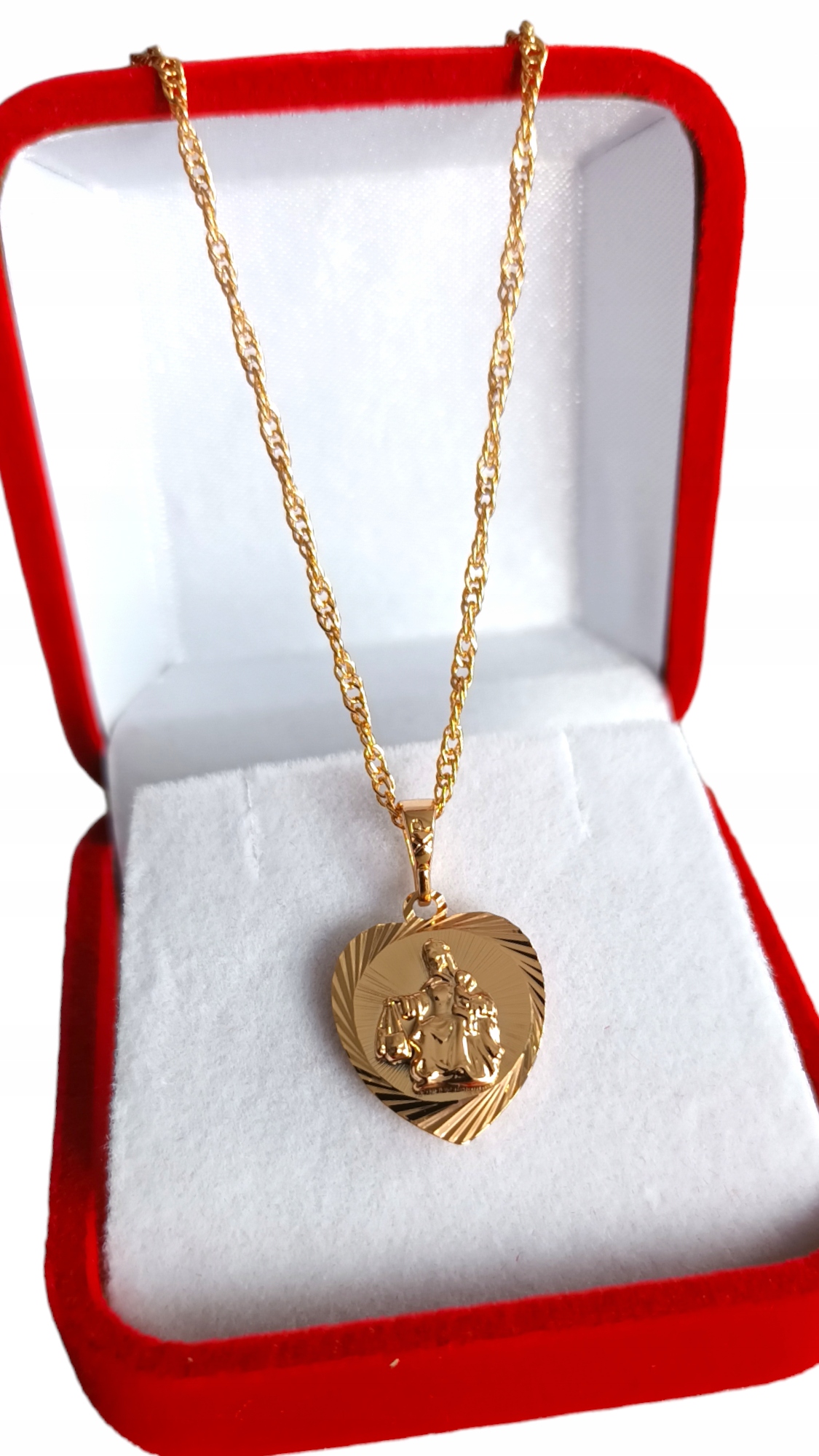 Łańcuszek komunijny medalik SZKAPLERZ Matka Boska Cechy nie zawiera niklu