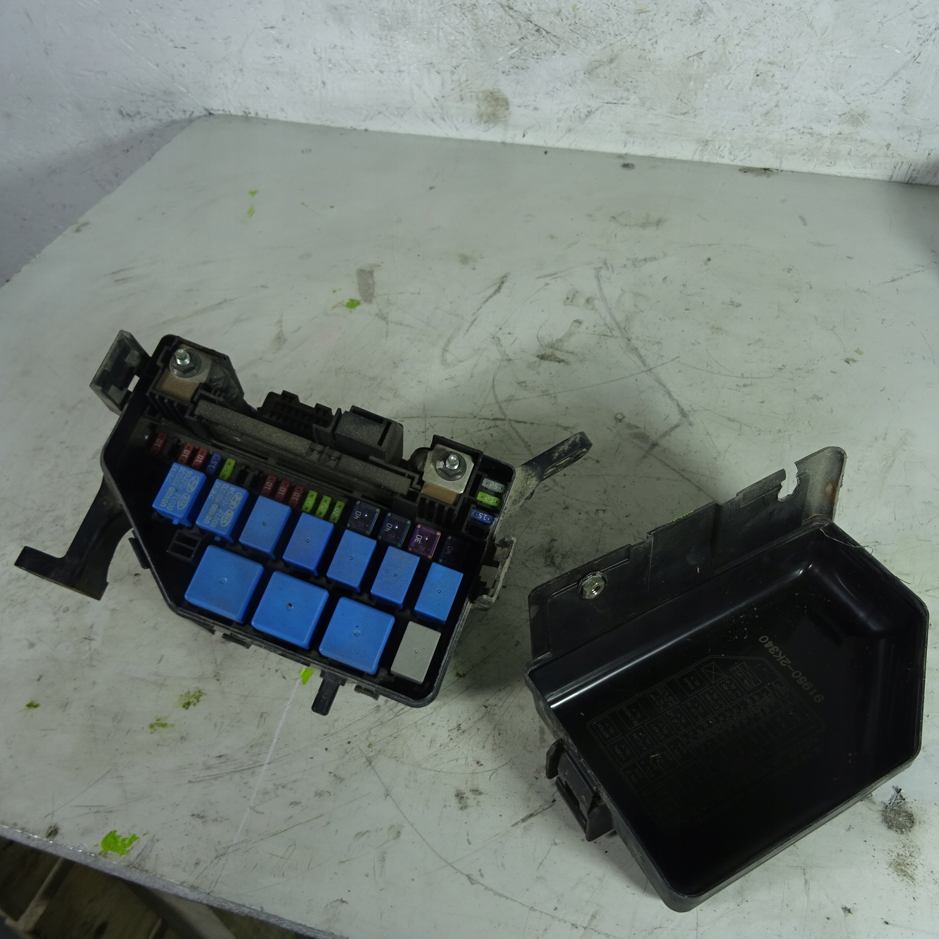 KIA SOUL et Module fusibles 91230-2K381