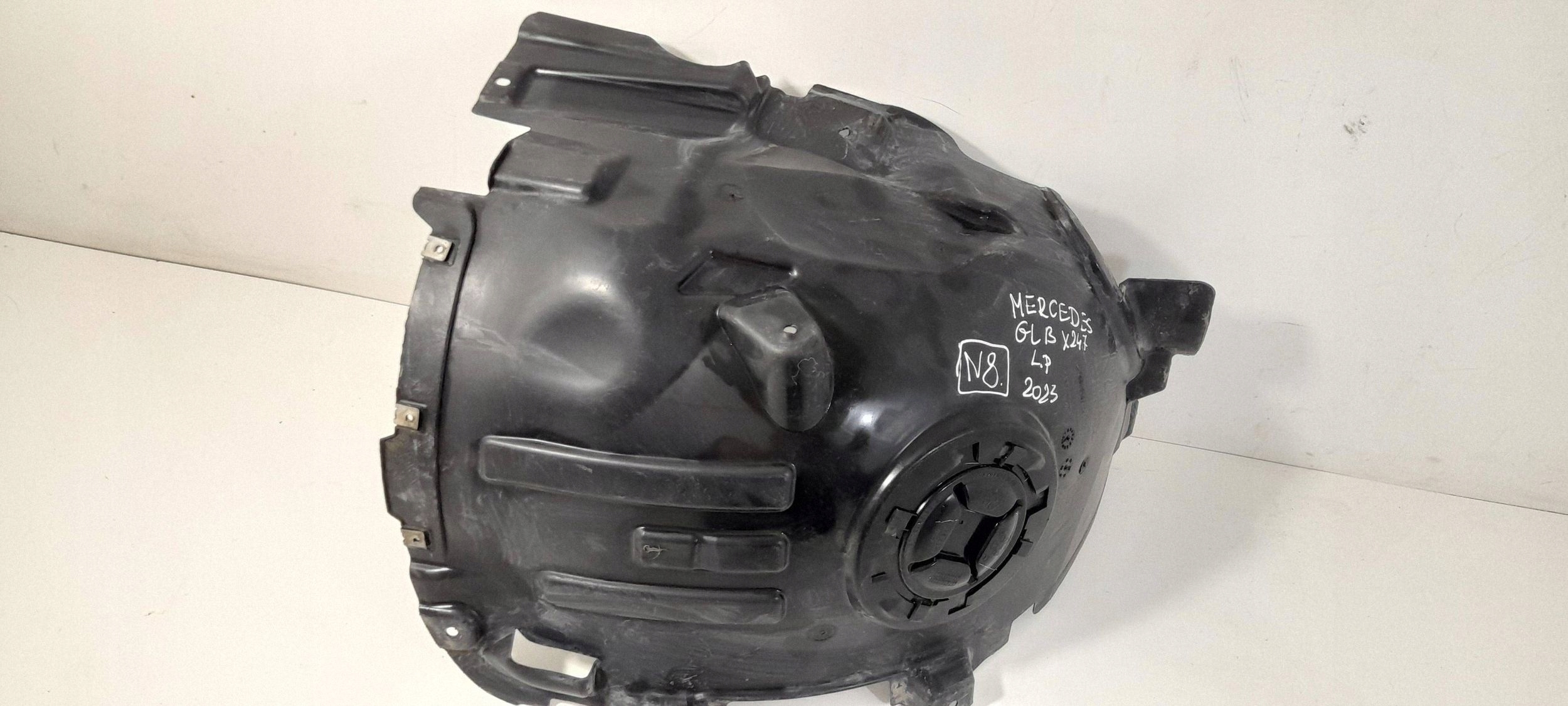 Mercedes-Benz GLB X247 mudguard front left A2478840100 (N8)