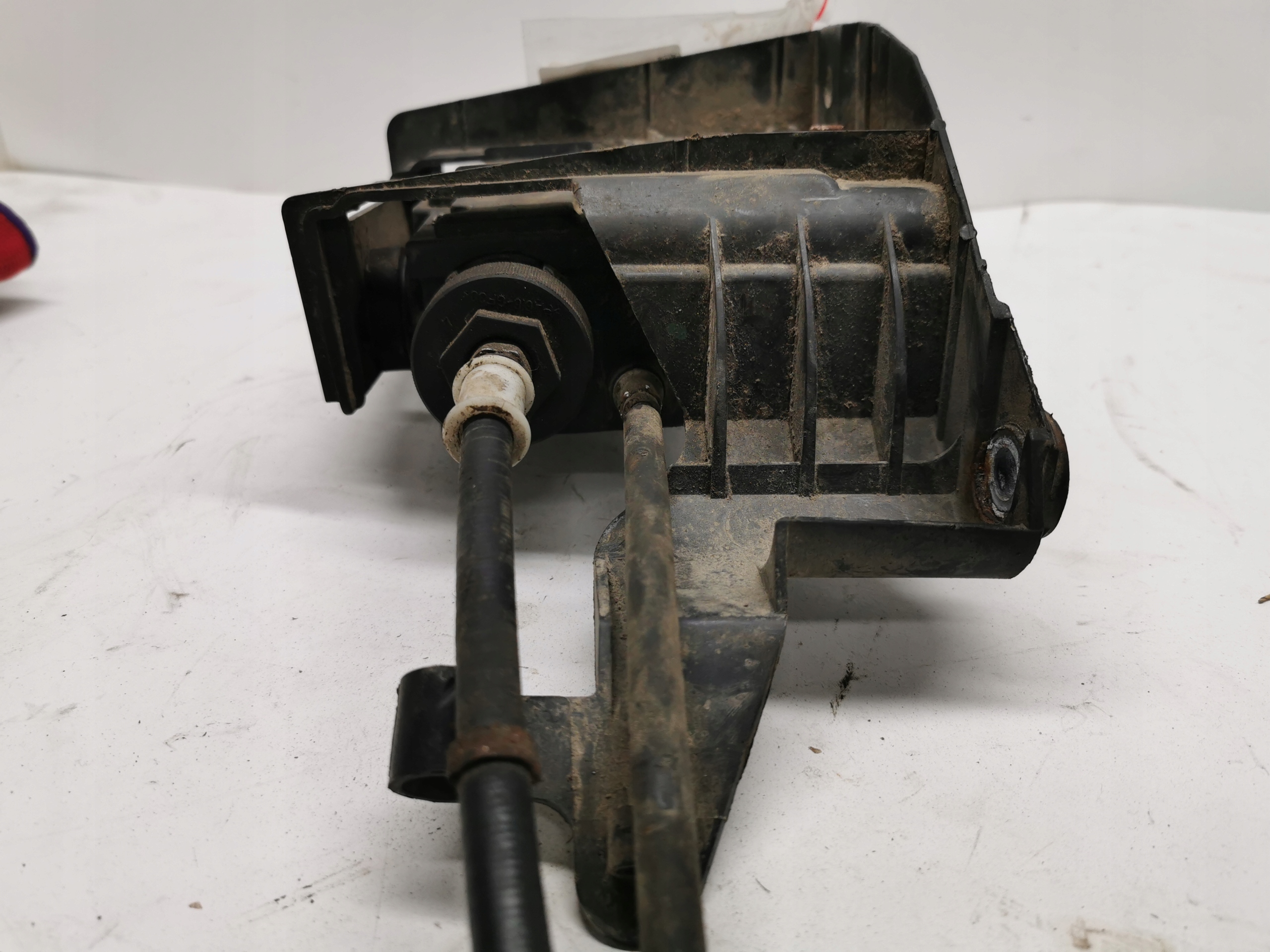 HAMULEC RĘCZNY ELEKTRYCZNY RENAULT SCENIC II 8200396849 ALL/4 Wersja Europejska