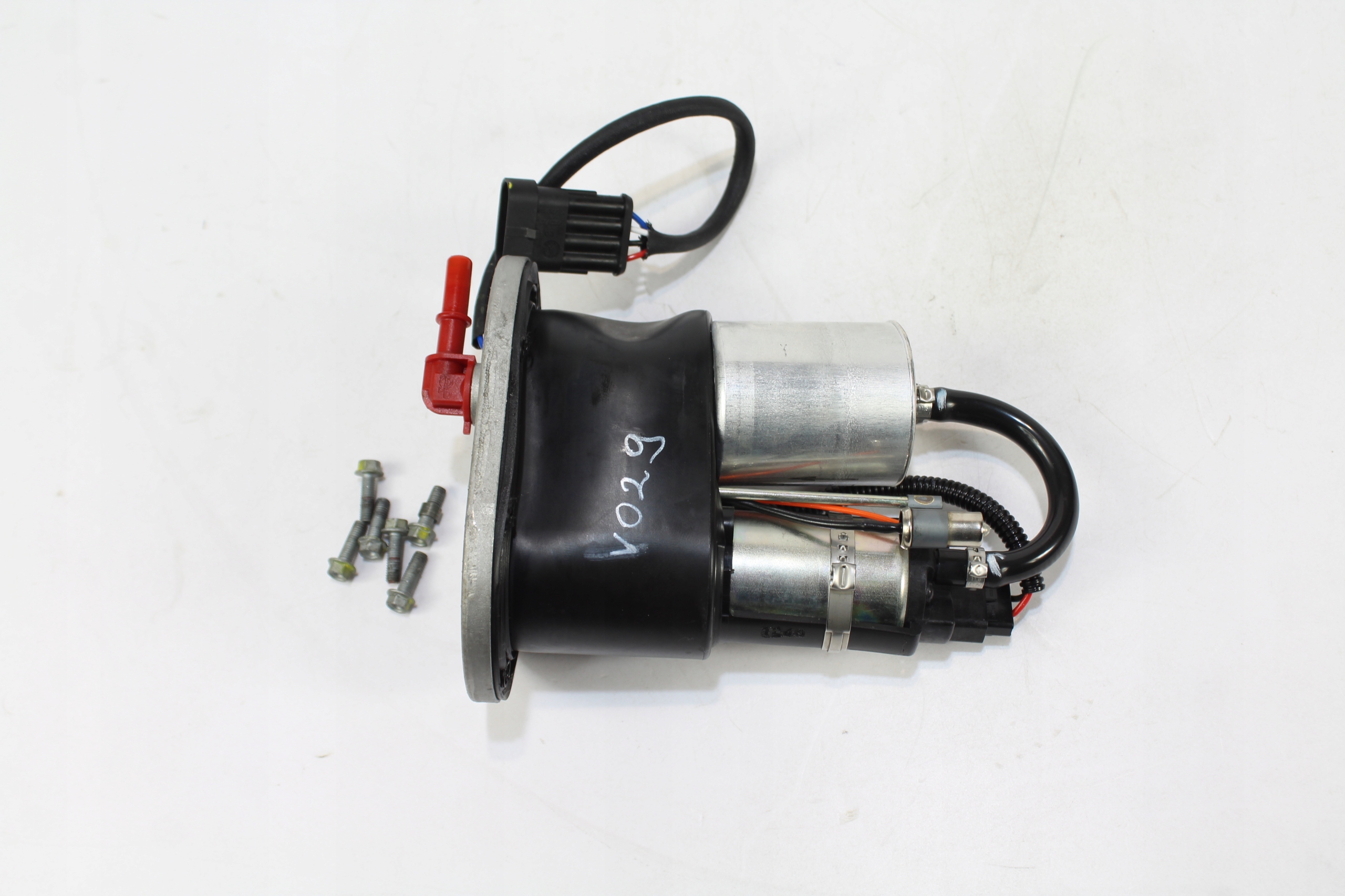 123iu2i3 - APRILIA RSV4 09-ТОПЛИВНЫЙ НАСОС