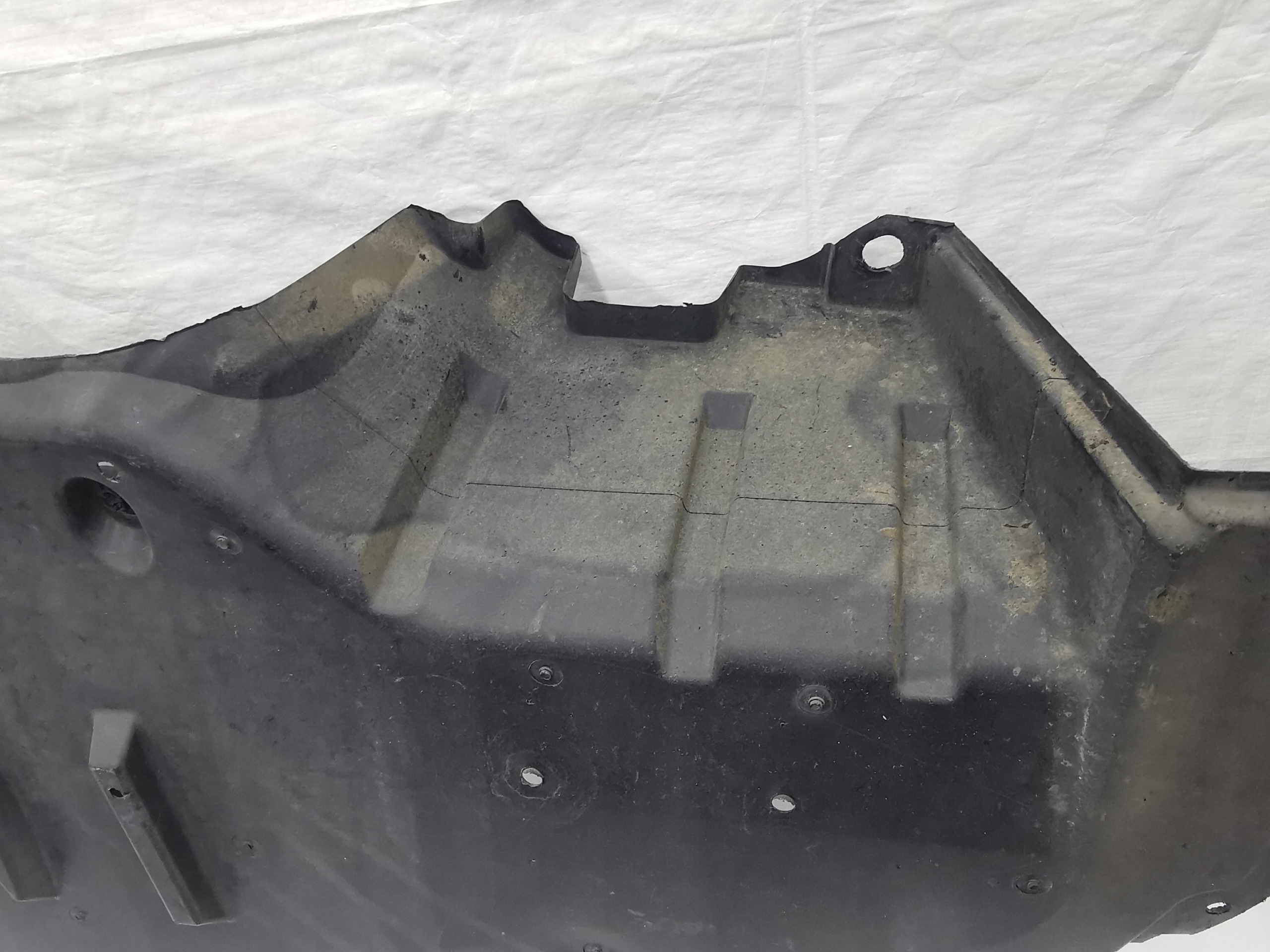 cover chassis TOYOTA AURIS II E21 / 58399-02170