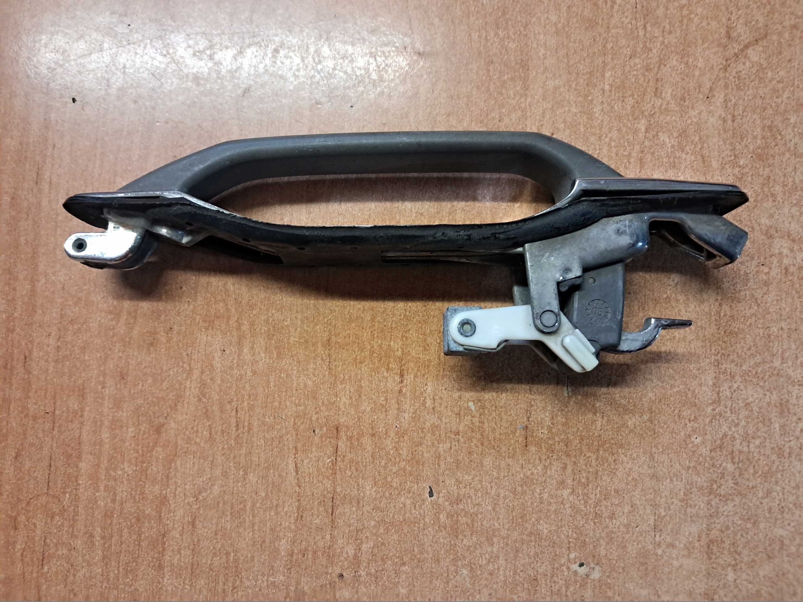 handle rear MERCEDES W126 SE SEL SEC 1267608159