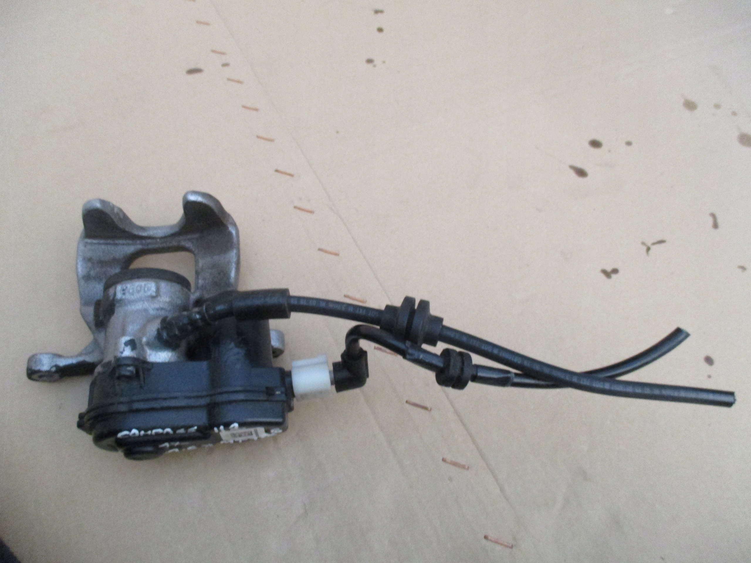 caliper left rear part Jeep Compass II 2 17r