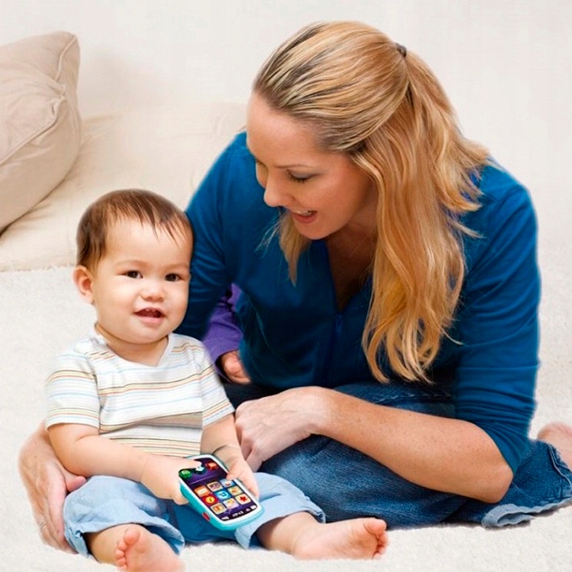 INTERAKTYWNY SMARTFON TELEFON Z DŹWIĘKIEM ŚWIATŁO Marka Smily Play