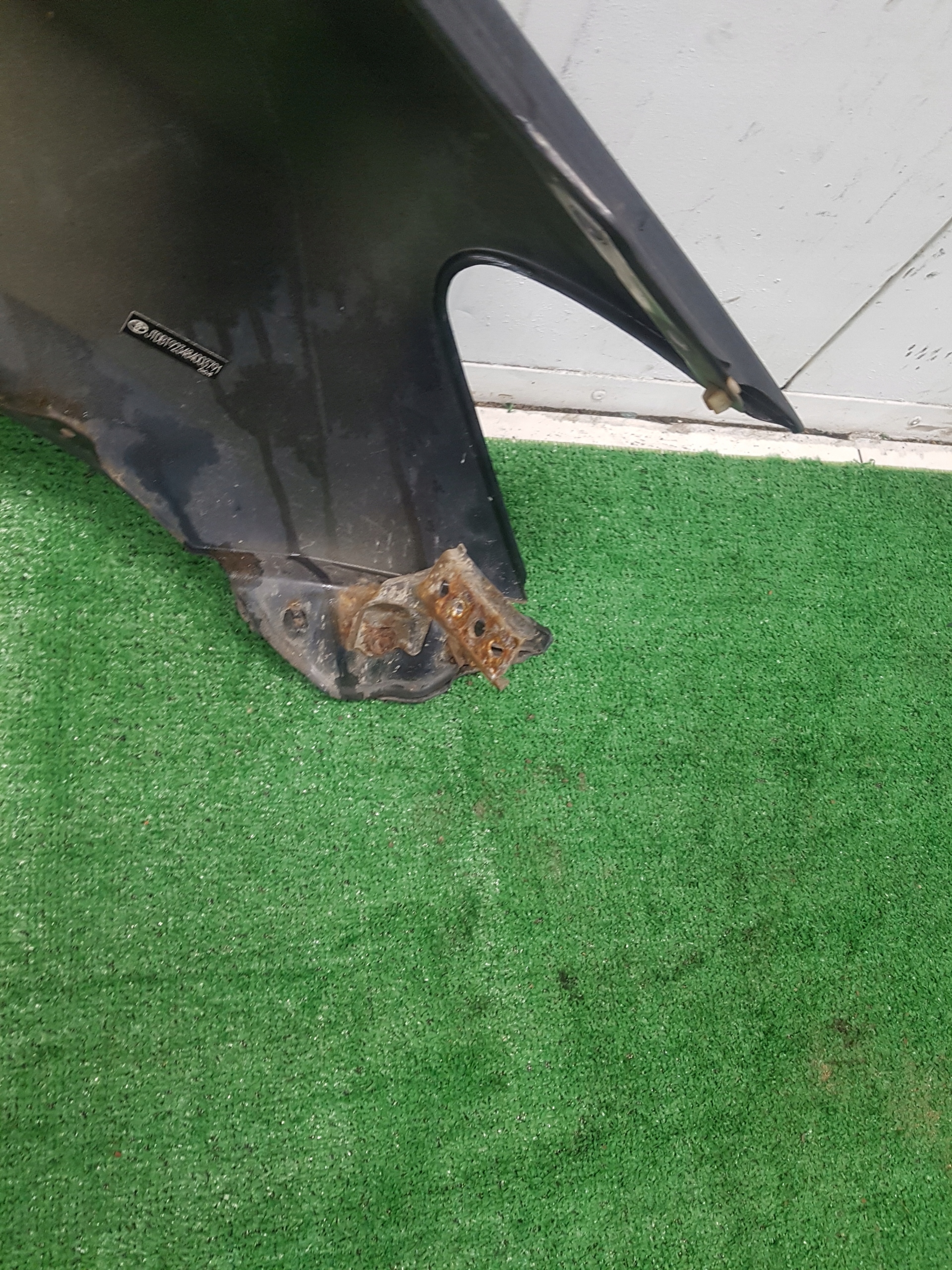 fender left front TOYOTA YARIS 2