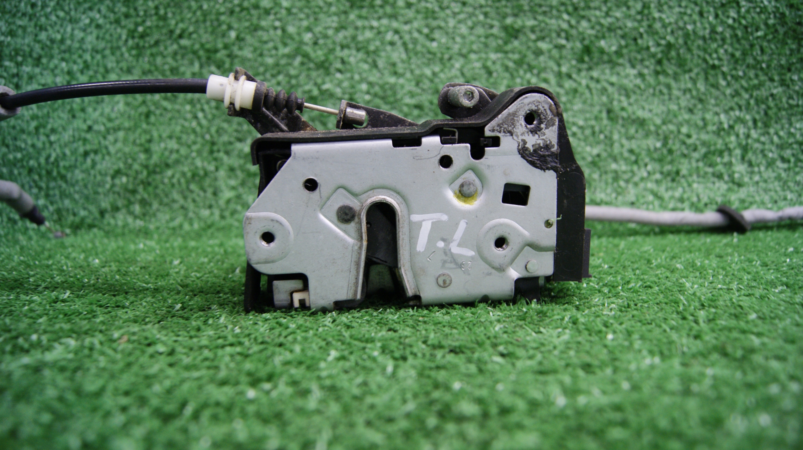 lock door left rear part rear LAND ROVER RANGE ROVER 7 PIN