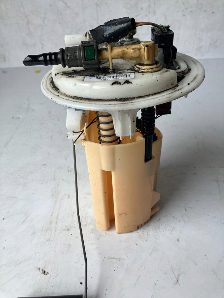 pumpa goriva CITROEN C4 II B7 1.6 EHDI 9671722680