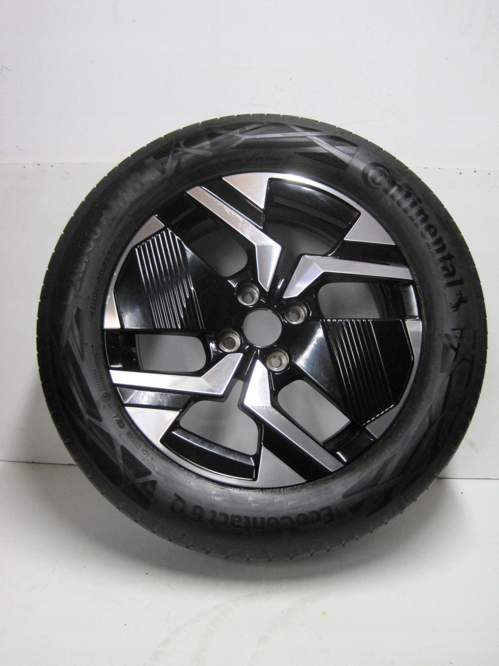 wheels discs tyres PEUGEOT 2008 II R17 24R
