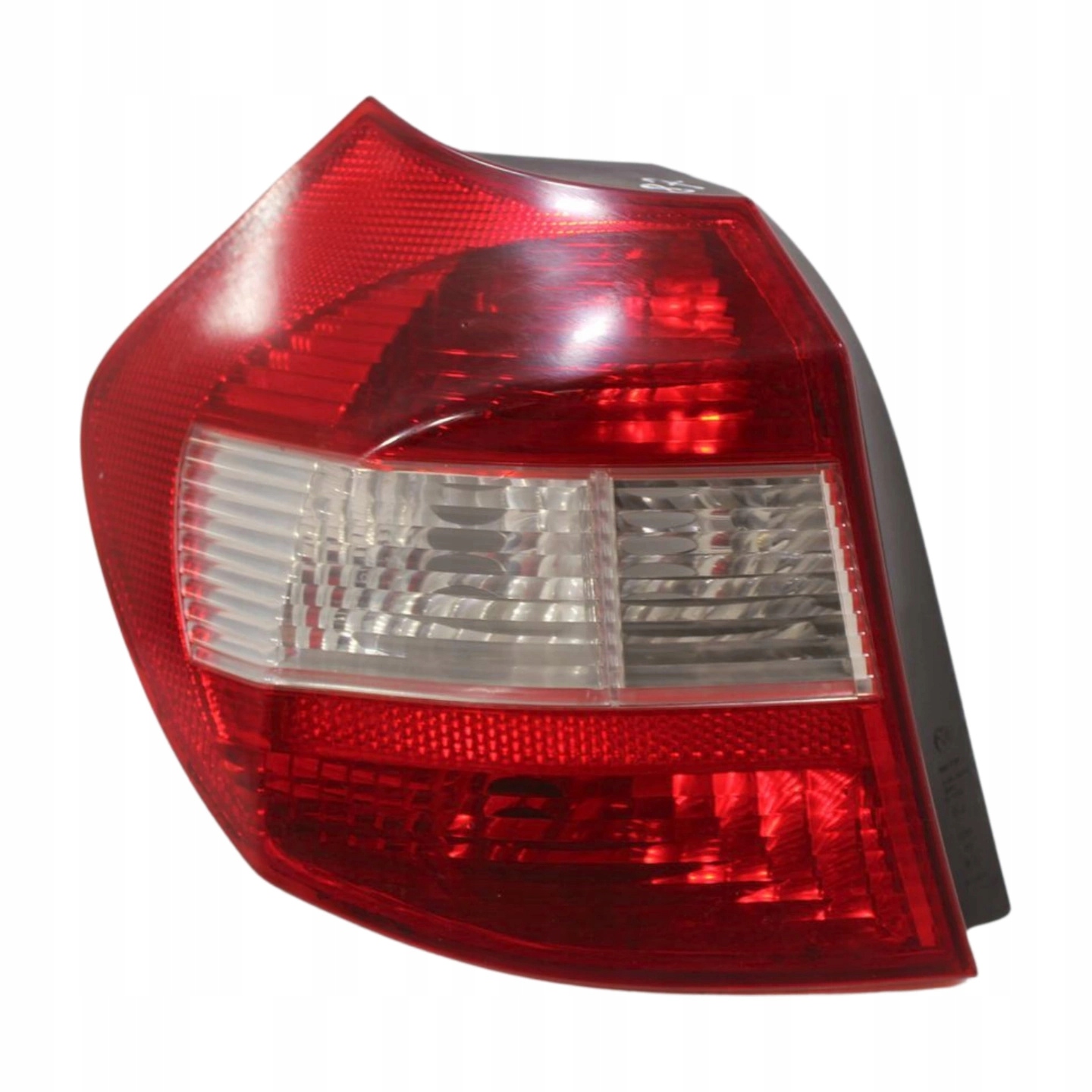 LAMPA LEWY TYŁ TYLNA BMW E87 E81 PRZEDLIFT