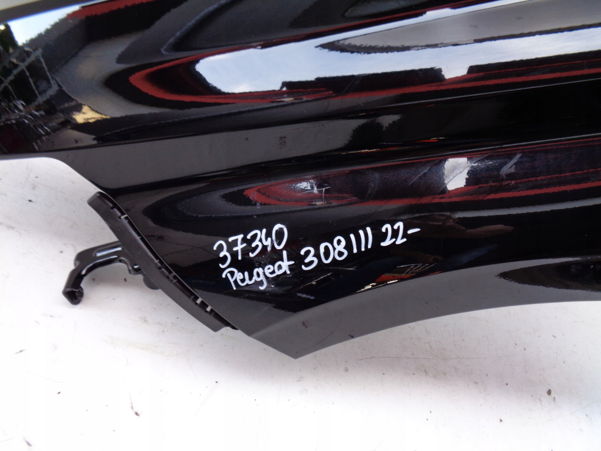 fender left front PEUGEOT 308 III 22- NR 37340